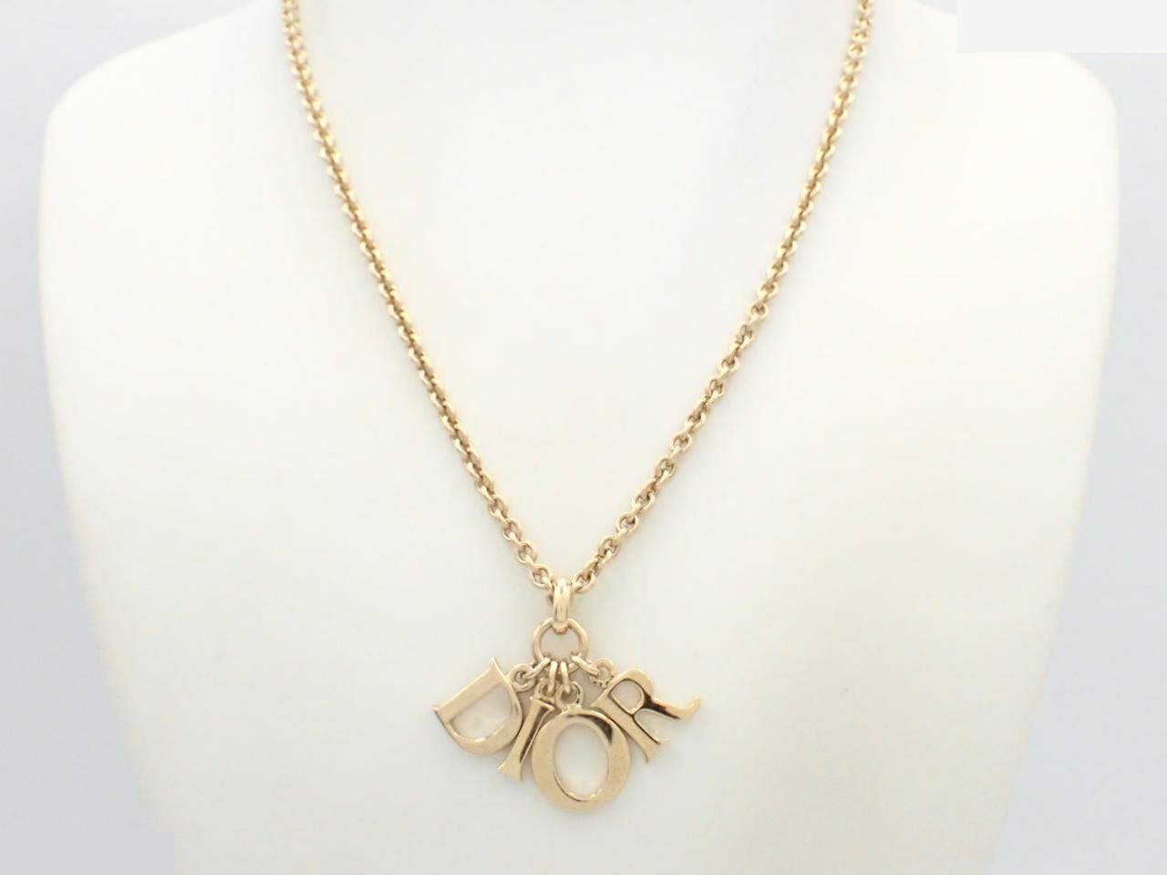 Other lines: Precious metals, necklaces, pendants, logo, gold. — view 3