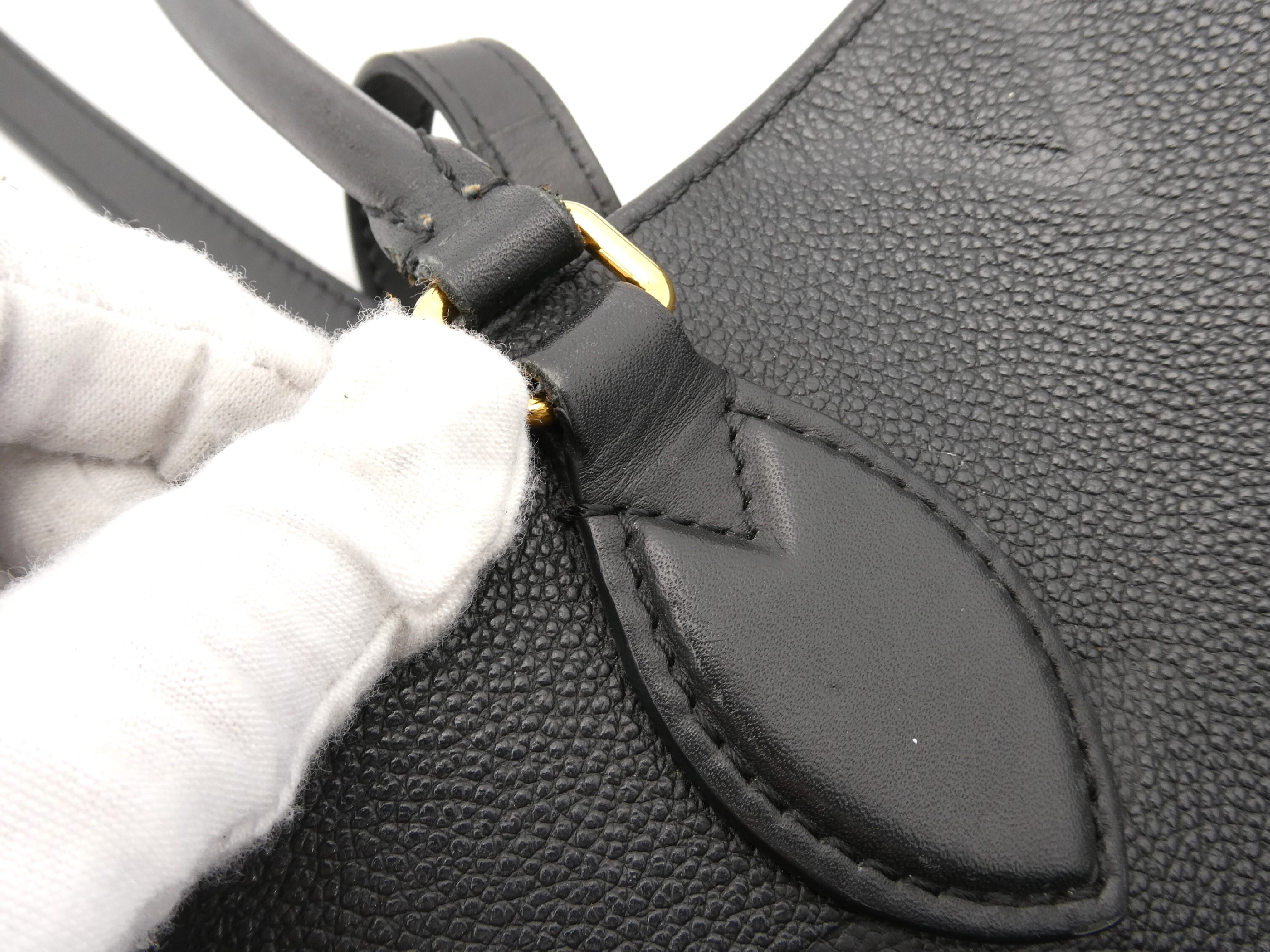 Monogram Empreinte OnTheGo MM 2-Way Shoulder Bag — view 11