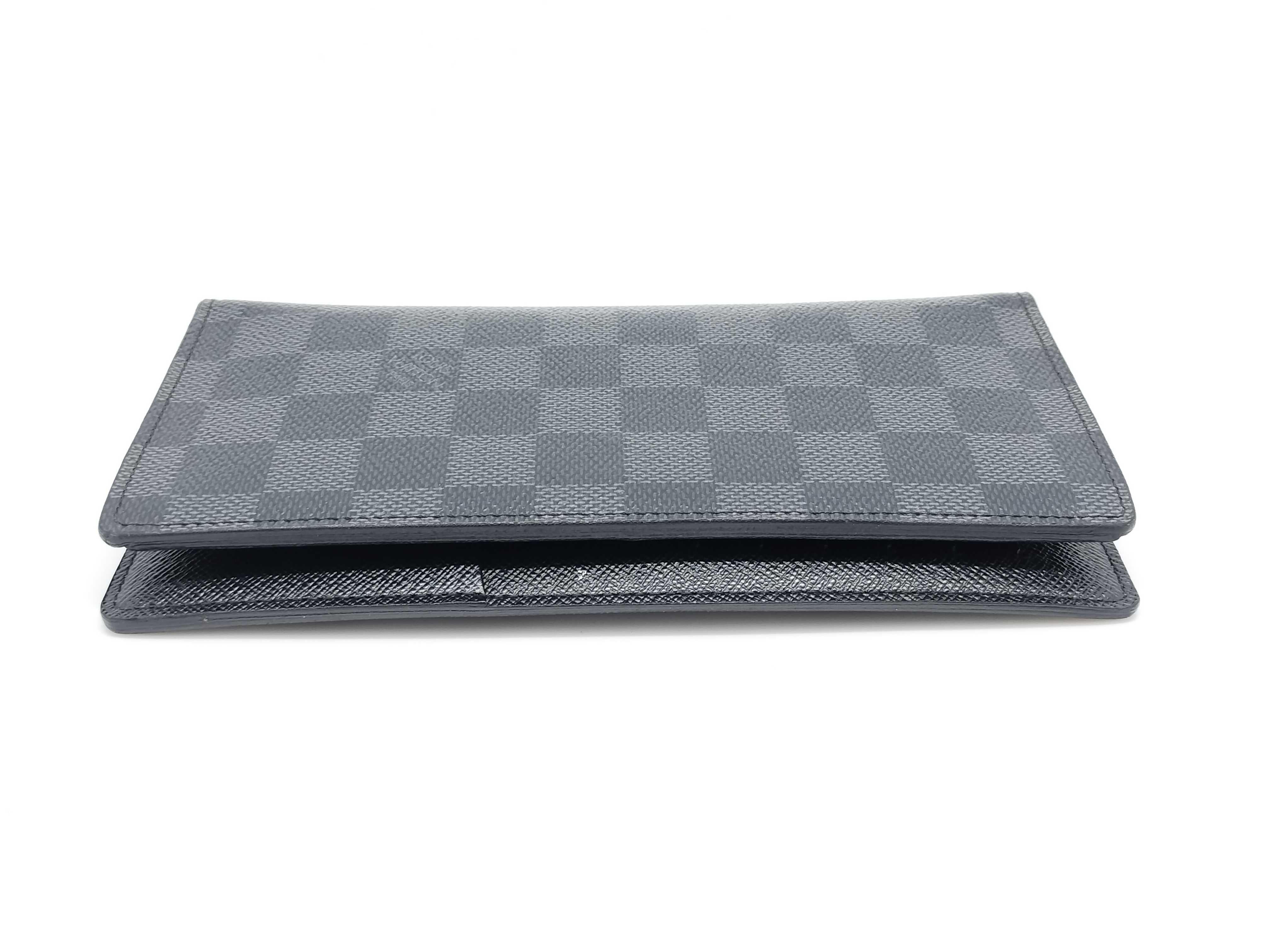 Damier Graphite Portefeuille Brazza Wallet with Initials — view 6