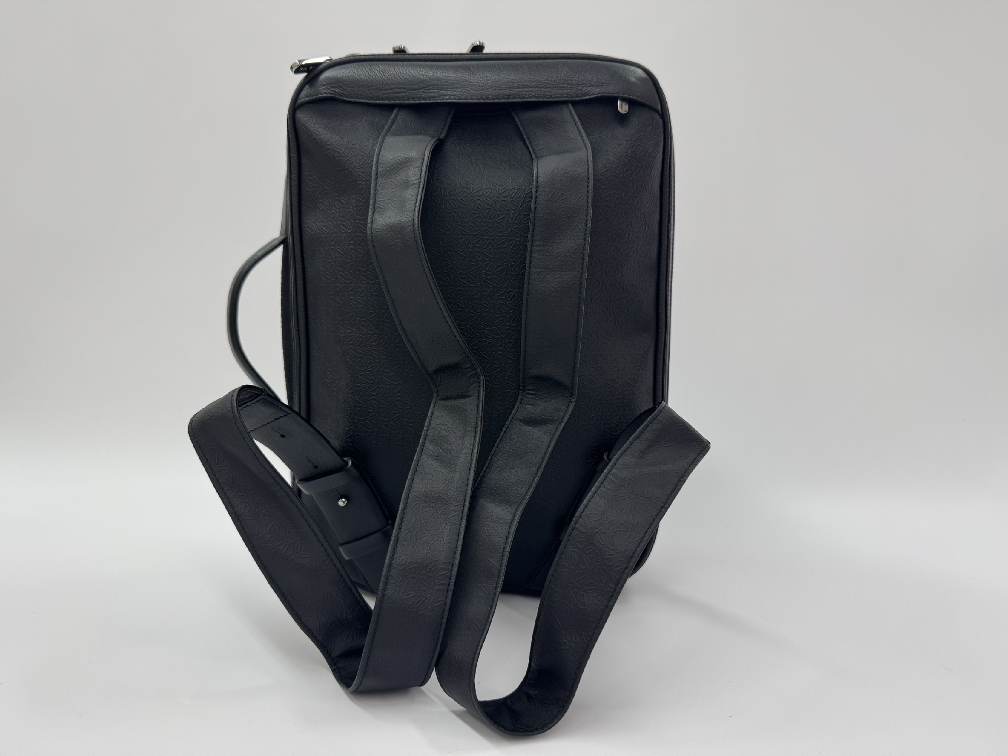 Anagram 2-Way Backpack/Shoulder Bag (Black) — view 2
