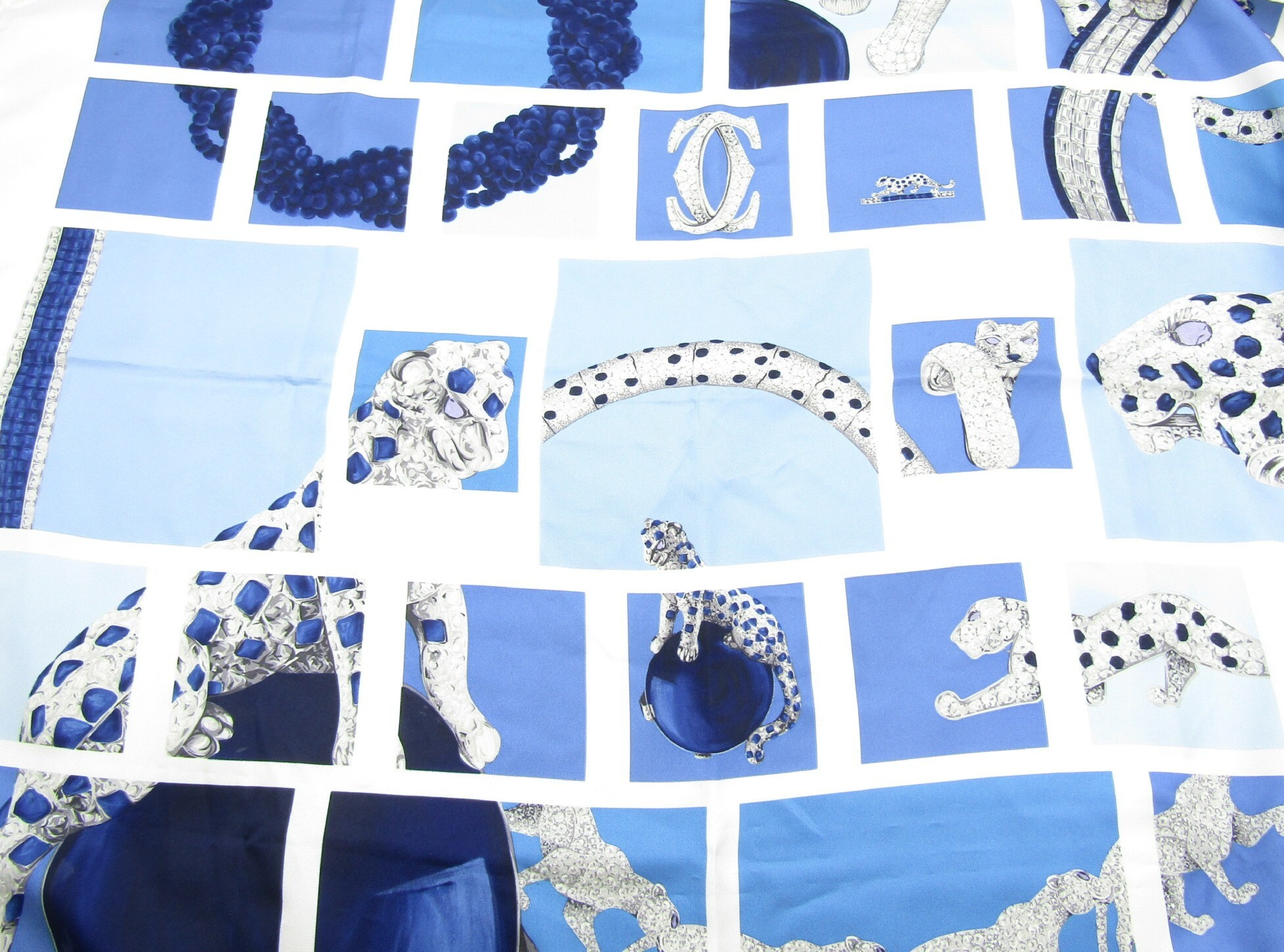 Panthère Scarf, Silk, Blue/White, #88cm x 88cm, Other Accessories — view 4