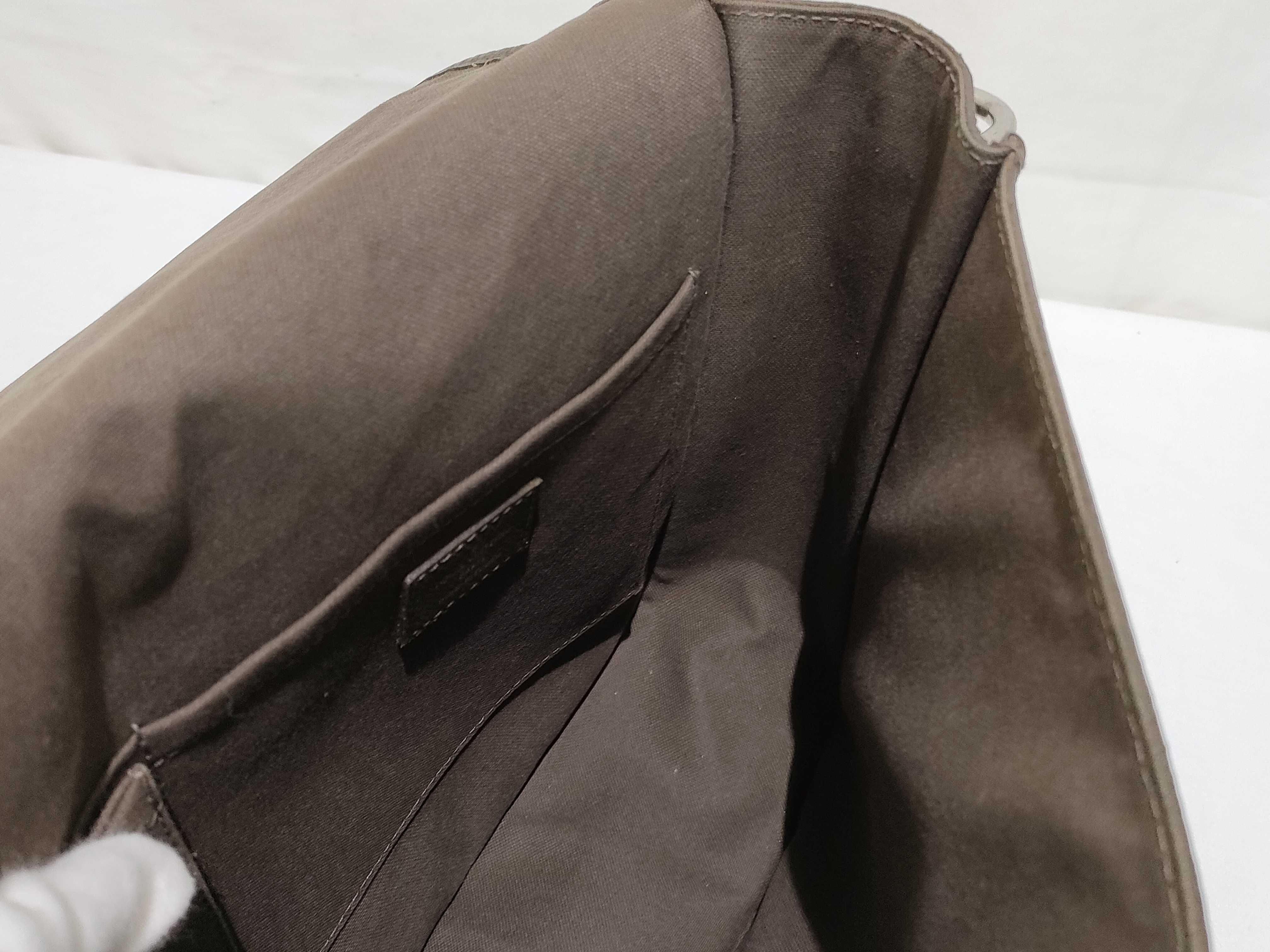Taiga LV Taiga Flap Crossbody Bag Shoulder Bag — view 11