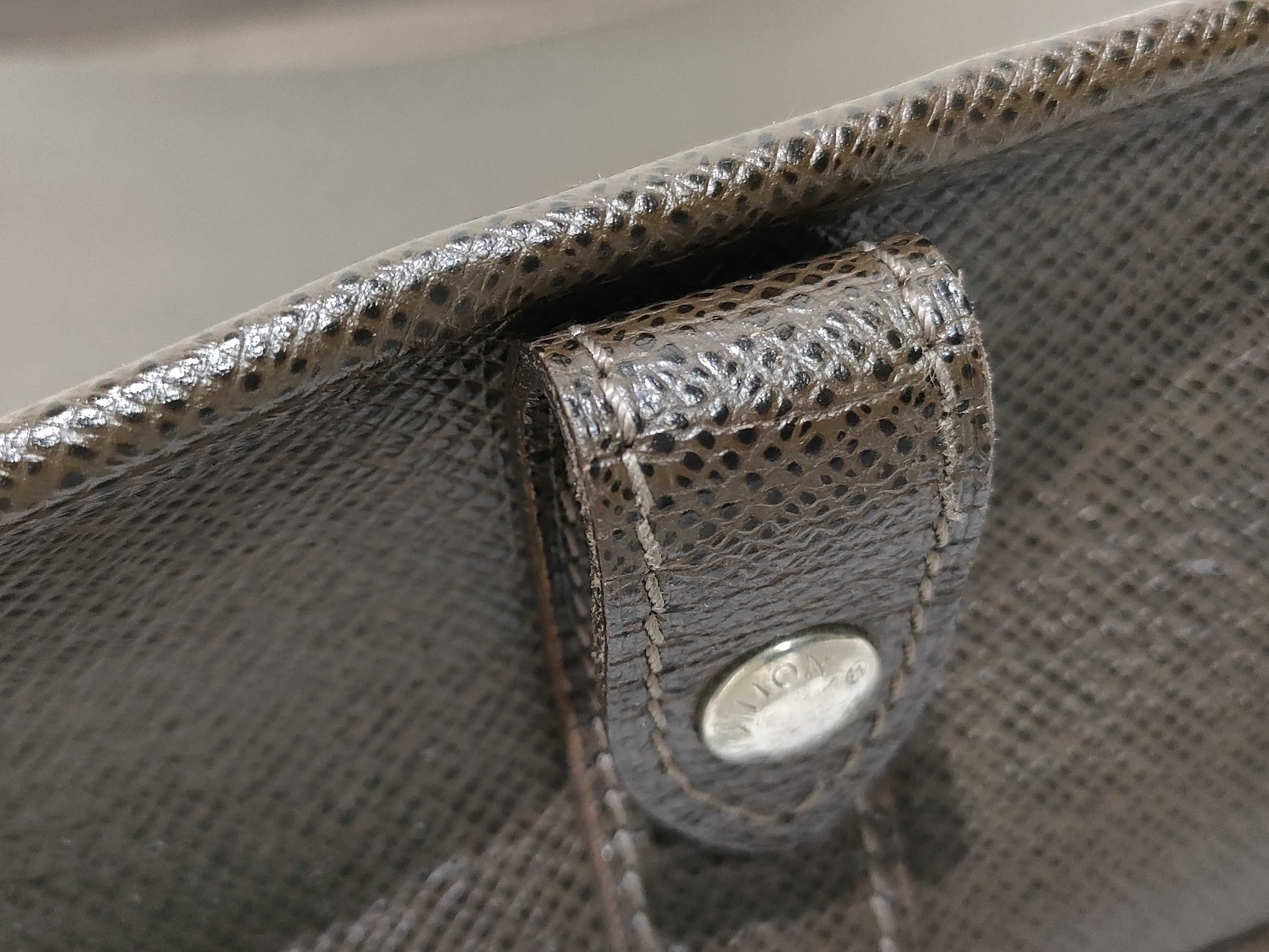 Taiga LV Taiga Flap Crossbody Bag Shoulder Bag — view 13