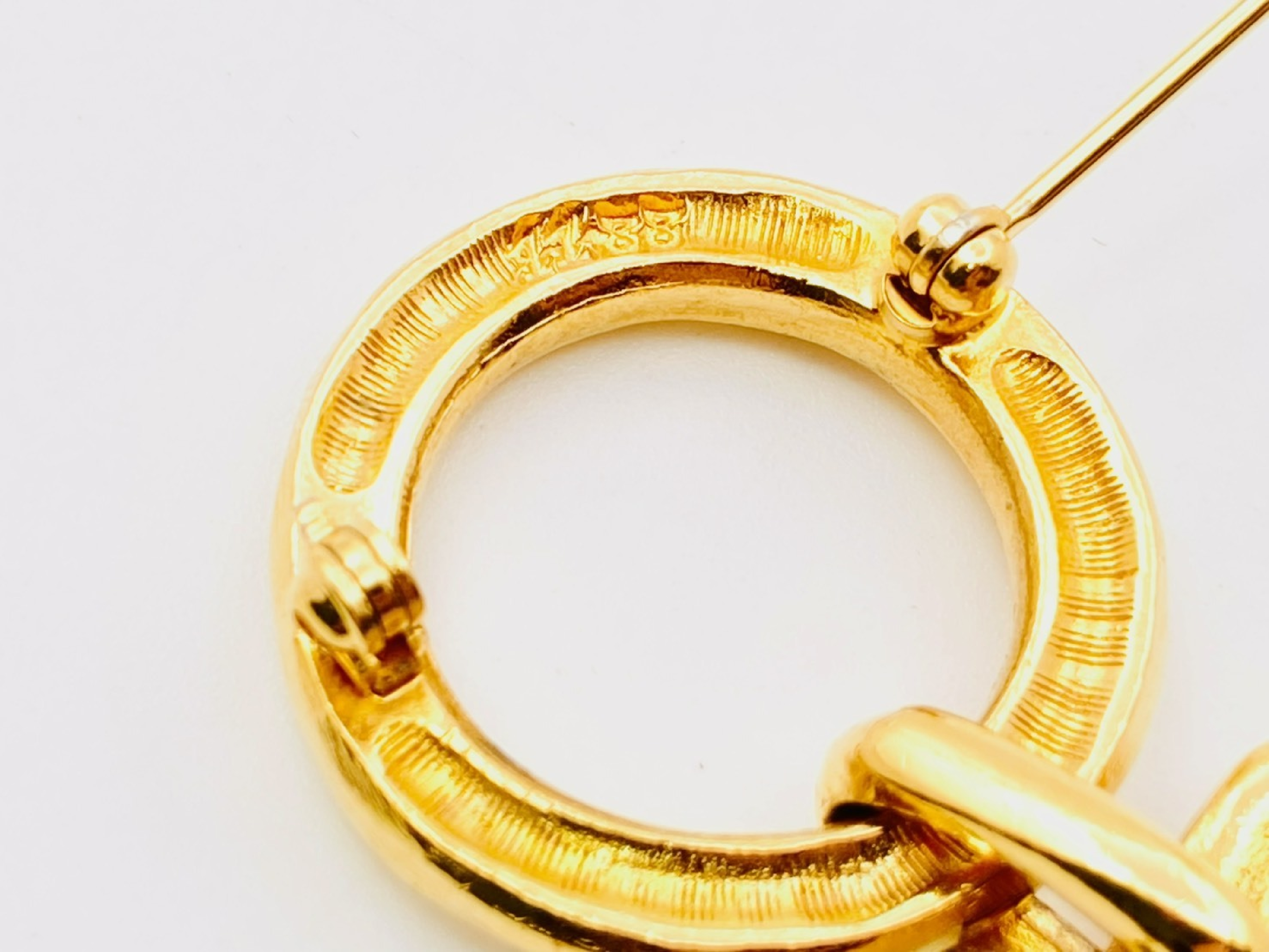 31 RUE CAMBON Plate Brooch, stamped 1133. — view 3