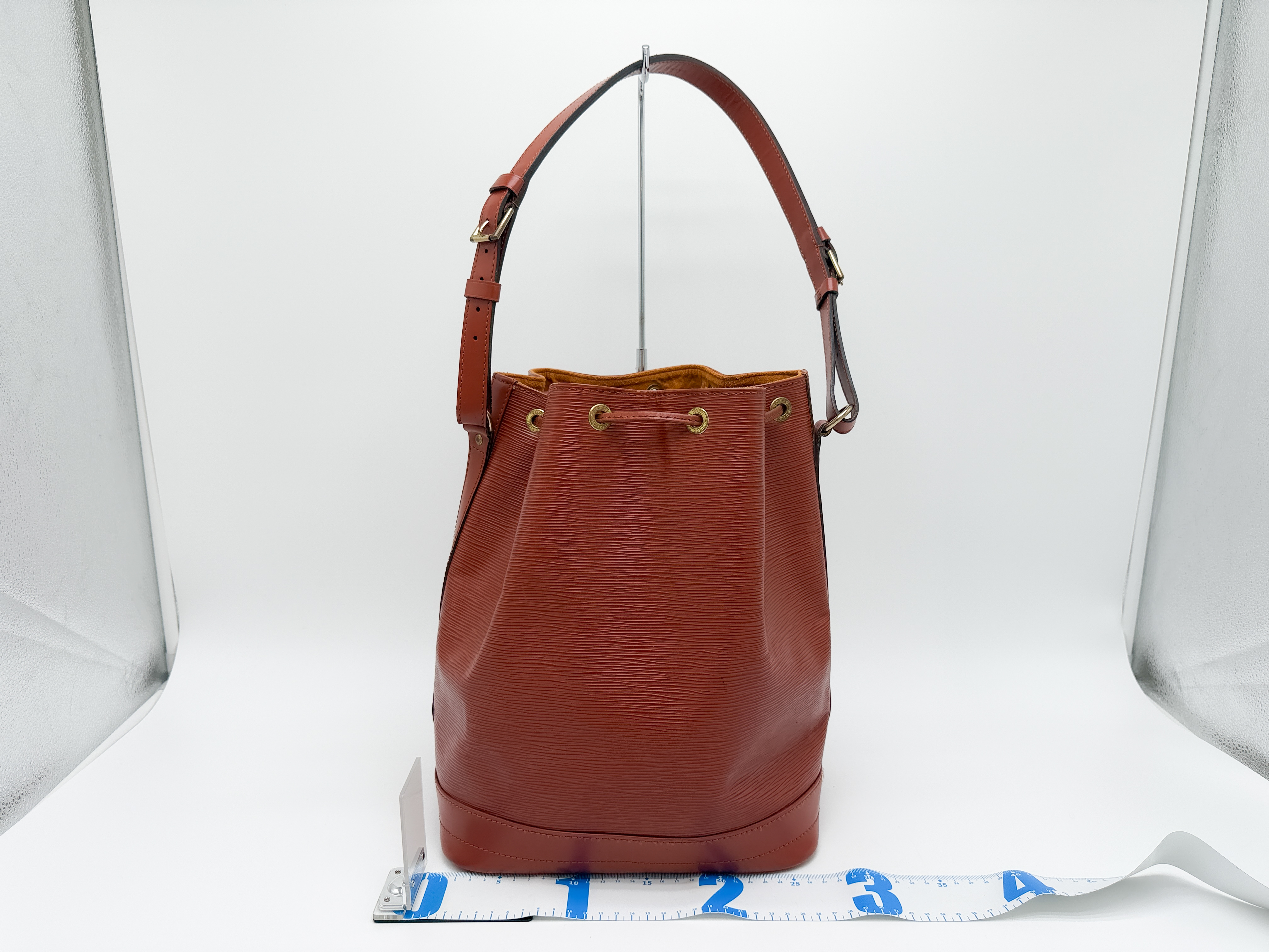 Epi M44003 Noe Kenya Brown Shoulder Bag — view 2