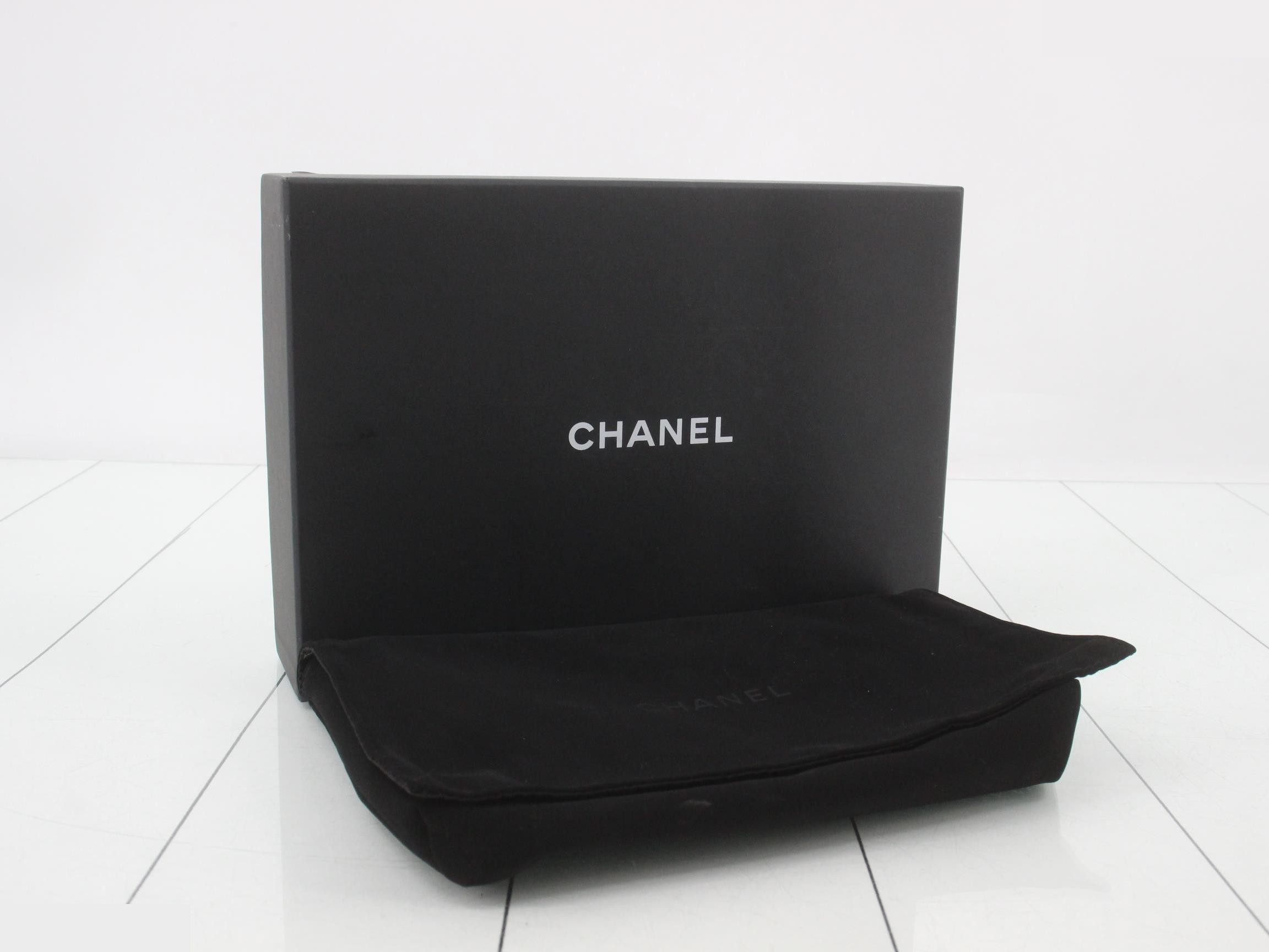 denim matelassé chain wallet — view 5