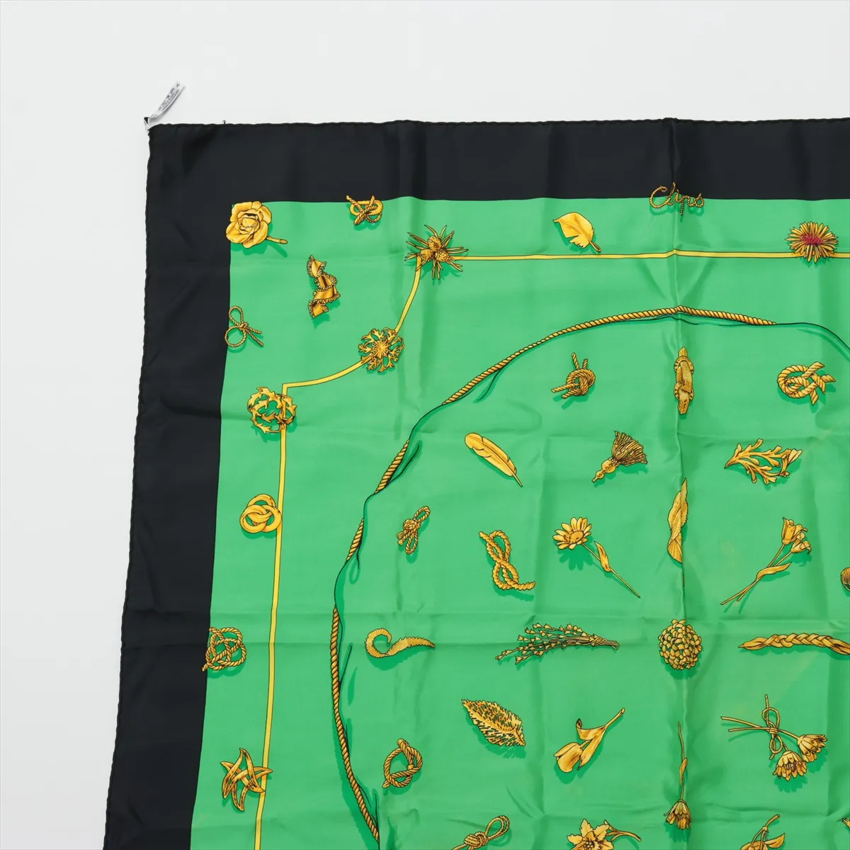 Carre 90 clips clip scarf silk black x green thread — view 2
