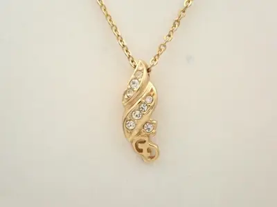 Other line: Precious metals, necklaces, pendants, neck circumference approximately 48cm.