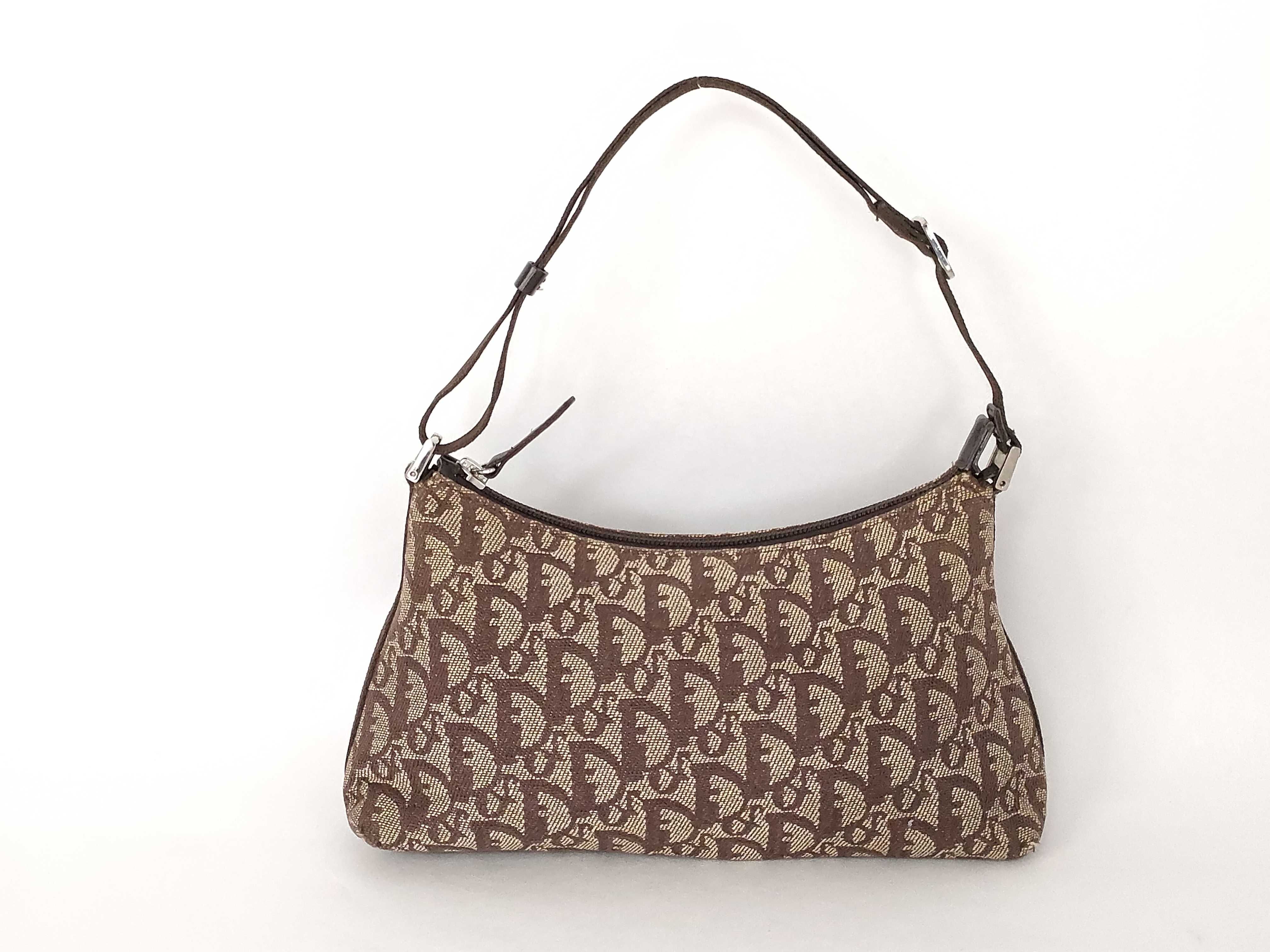 One-Shoulder Trotter Bordeaux Handbag
