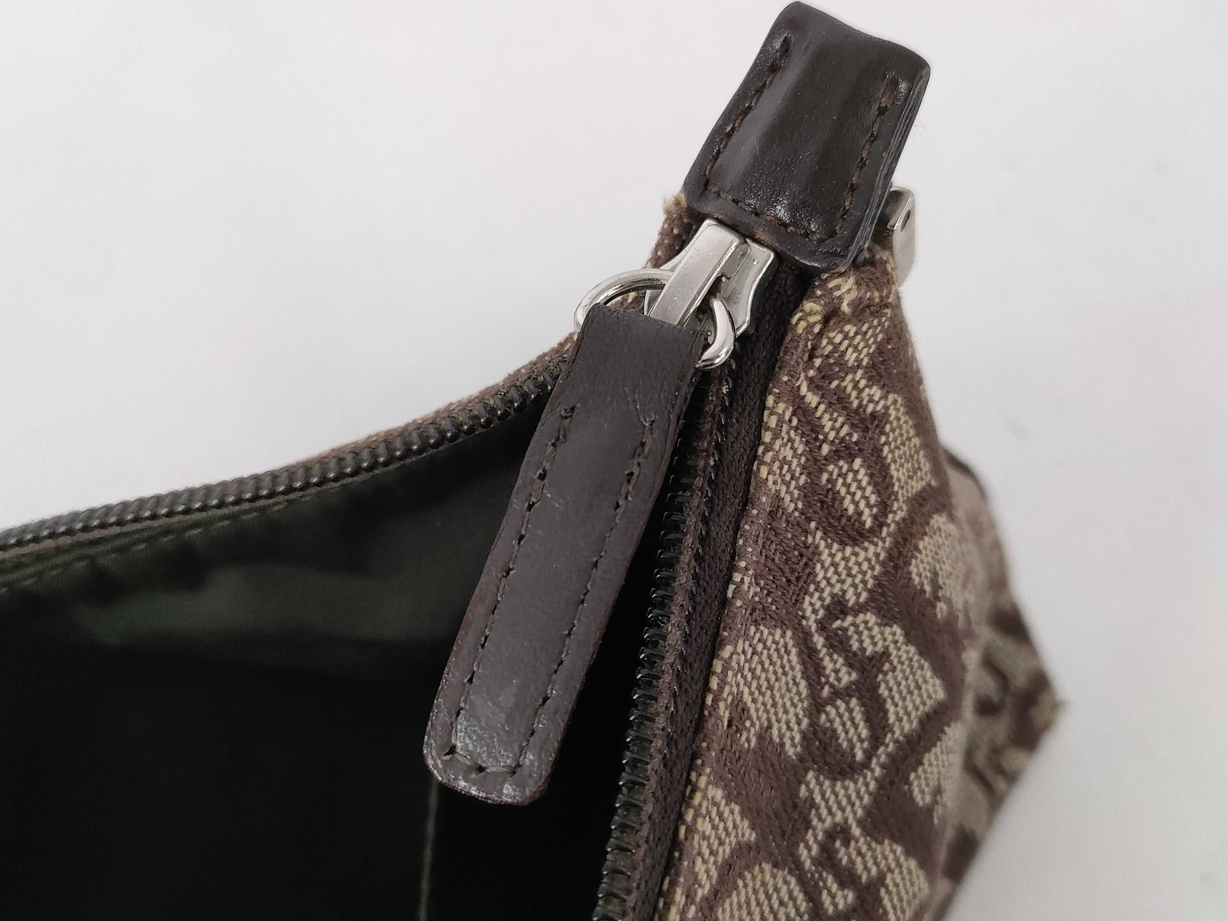 One-Shoulder Trotter Bordeaux Handbag — view 13