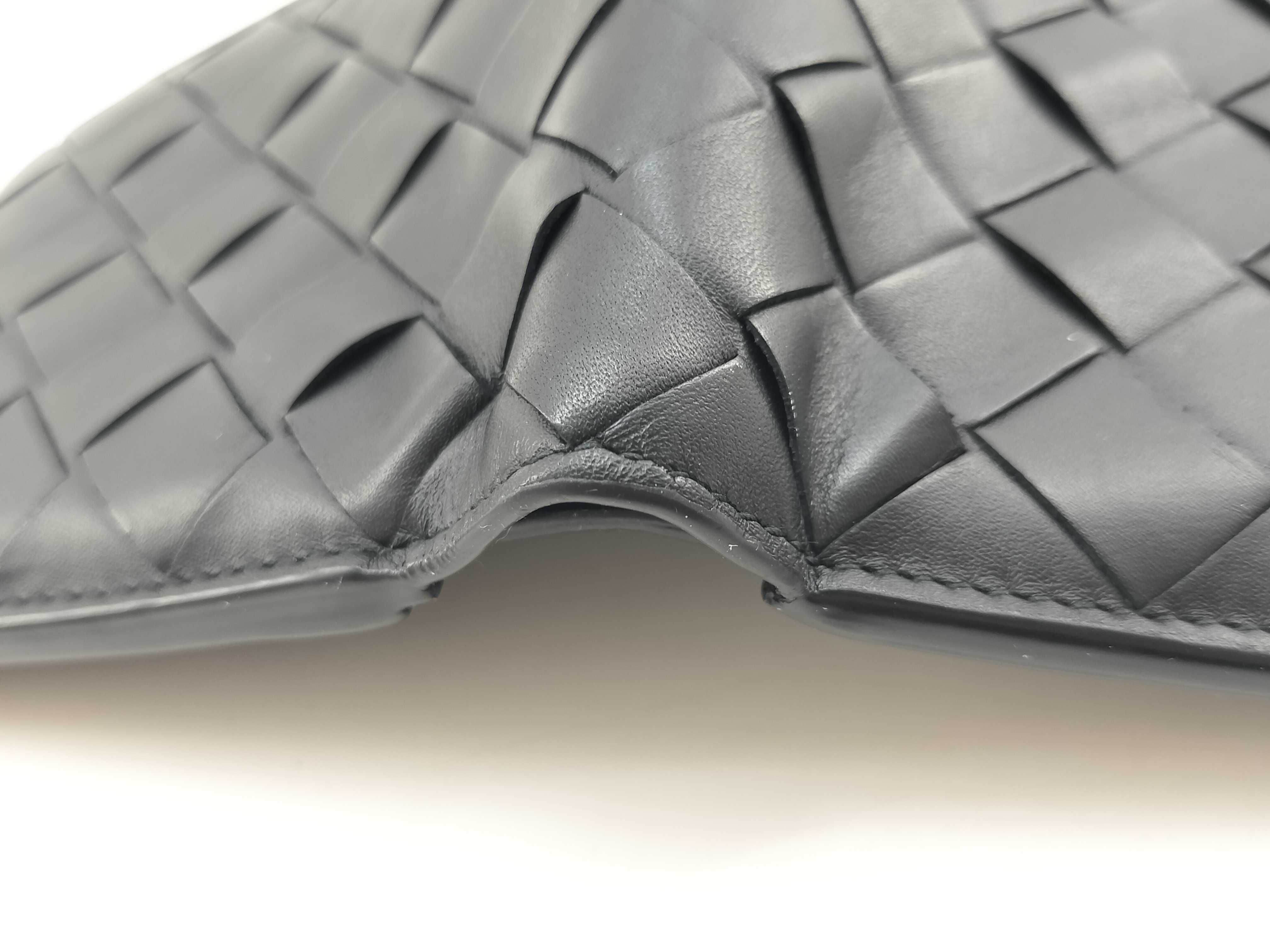 Intrecciato Bi-fold Wallet — view 15