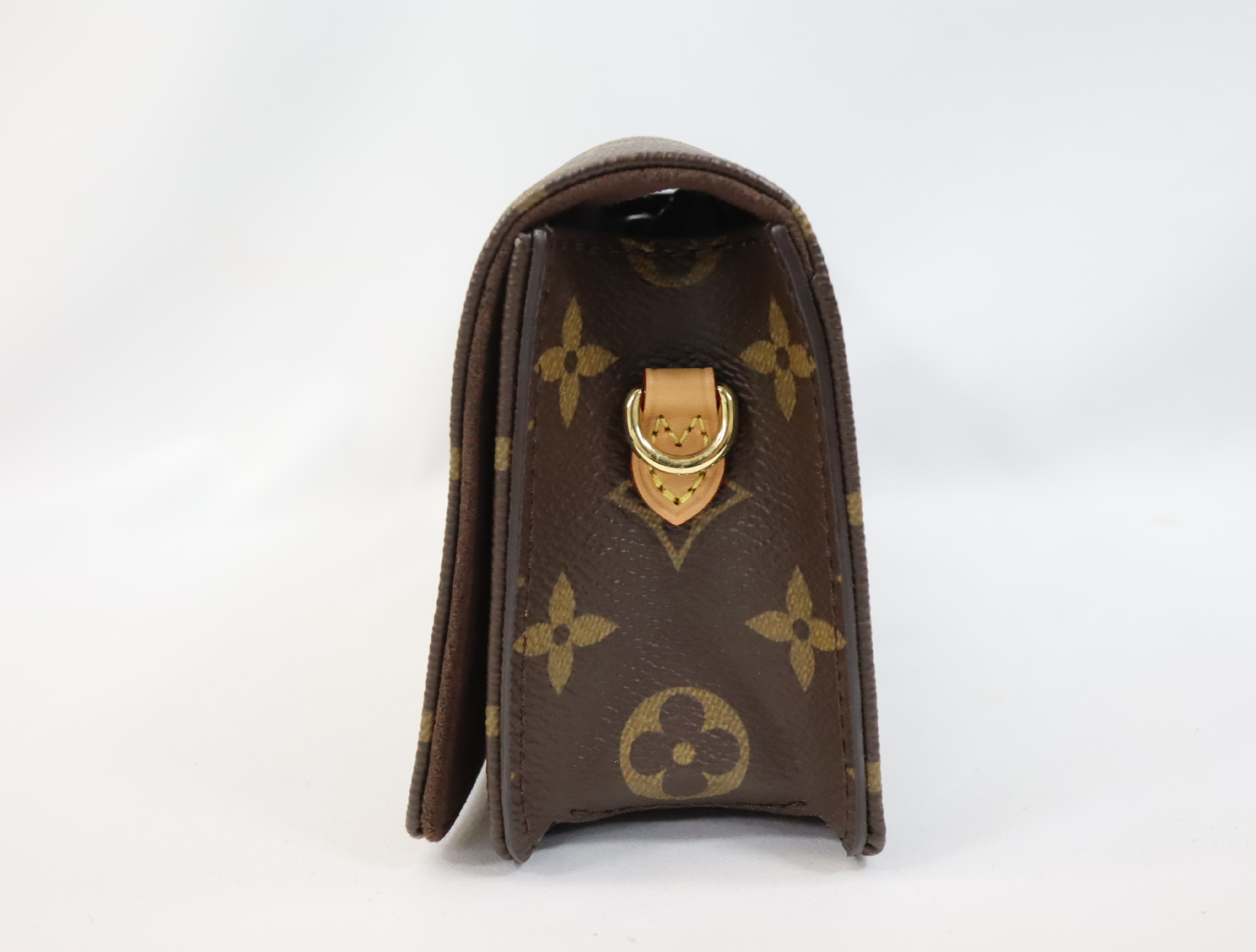 Monogram Wallet on Chain Lily M82509 Shoulder Bag (RFID detected) — view 3