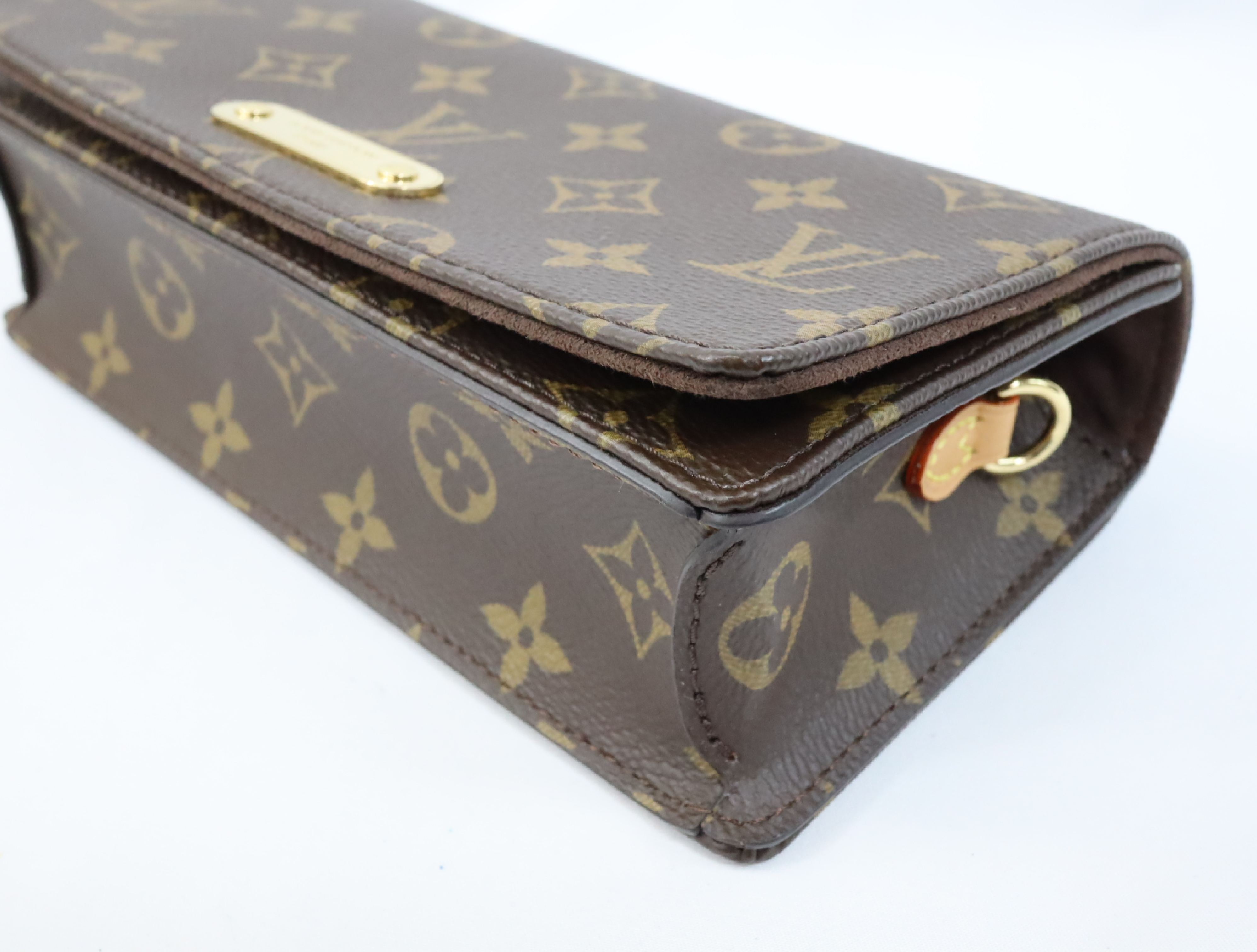 Monogram Wallet on Chain Lily M82509 Shoulder Bag (RFID detected) — view 6