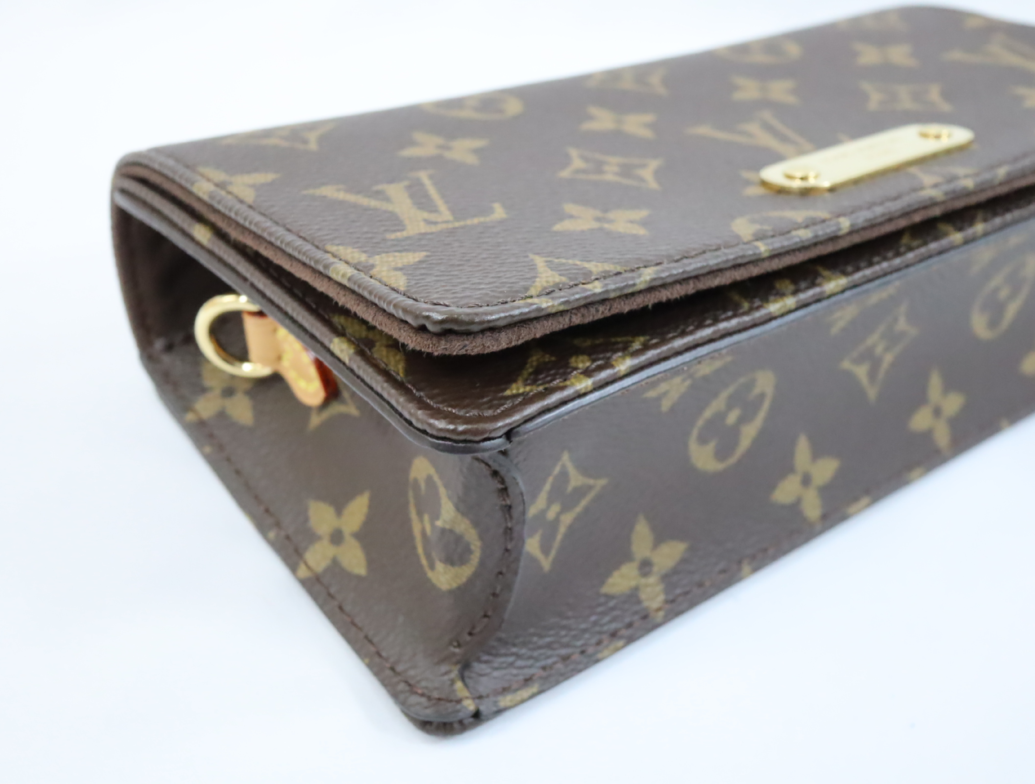 Monogram Wallet on Chain Lily M82509 Shoulder Bag (RFID detected) — view 7
