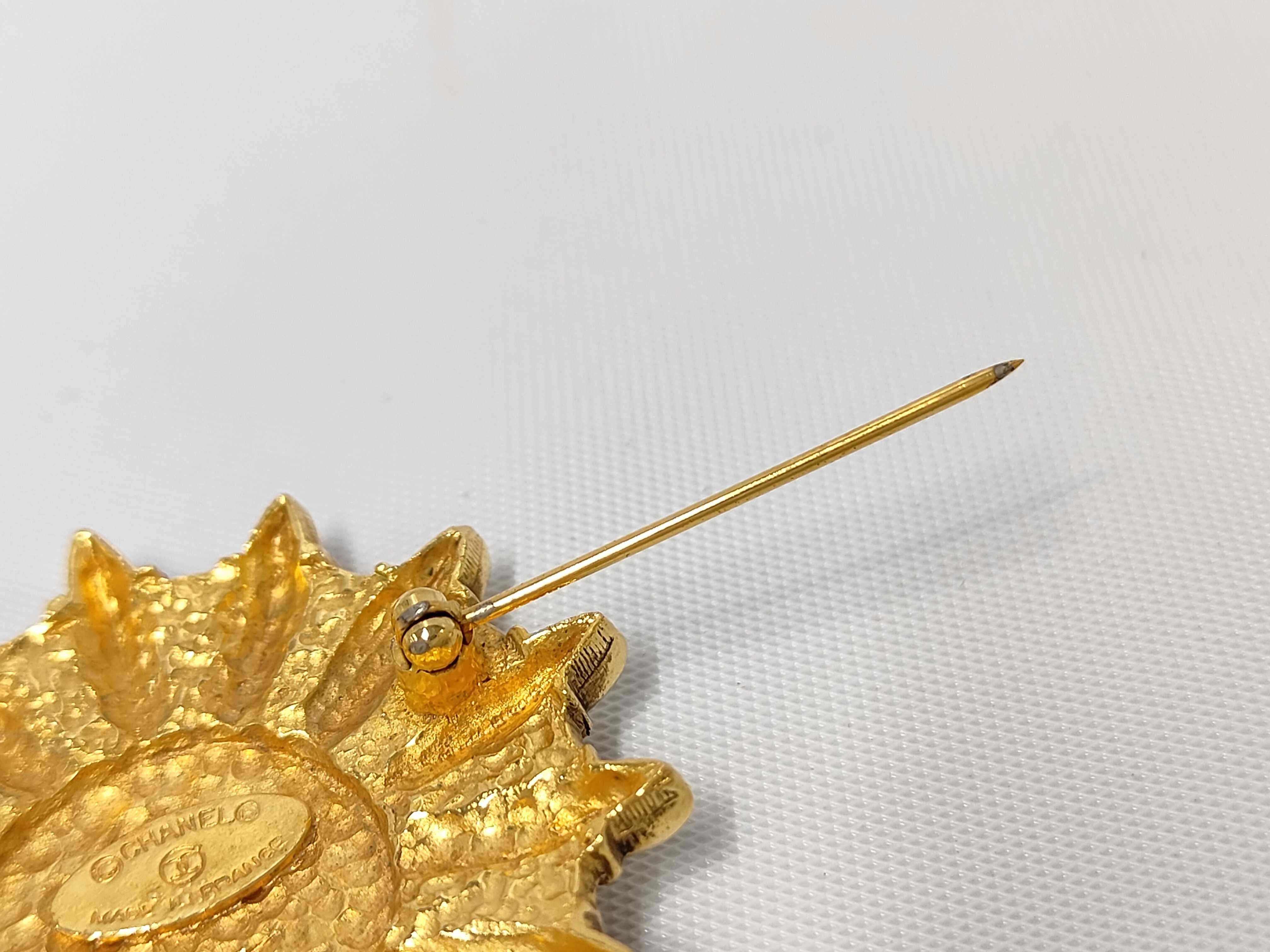 Emblem Coco Mark Brooch, Gold Brooch — view 6
