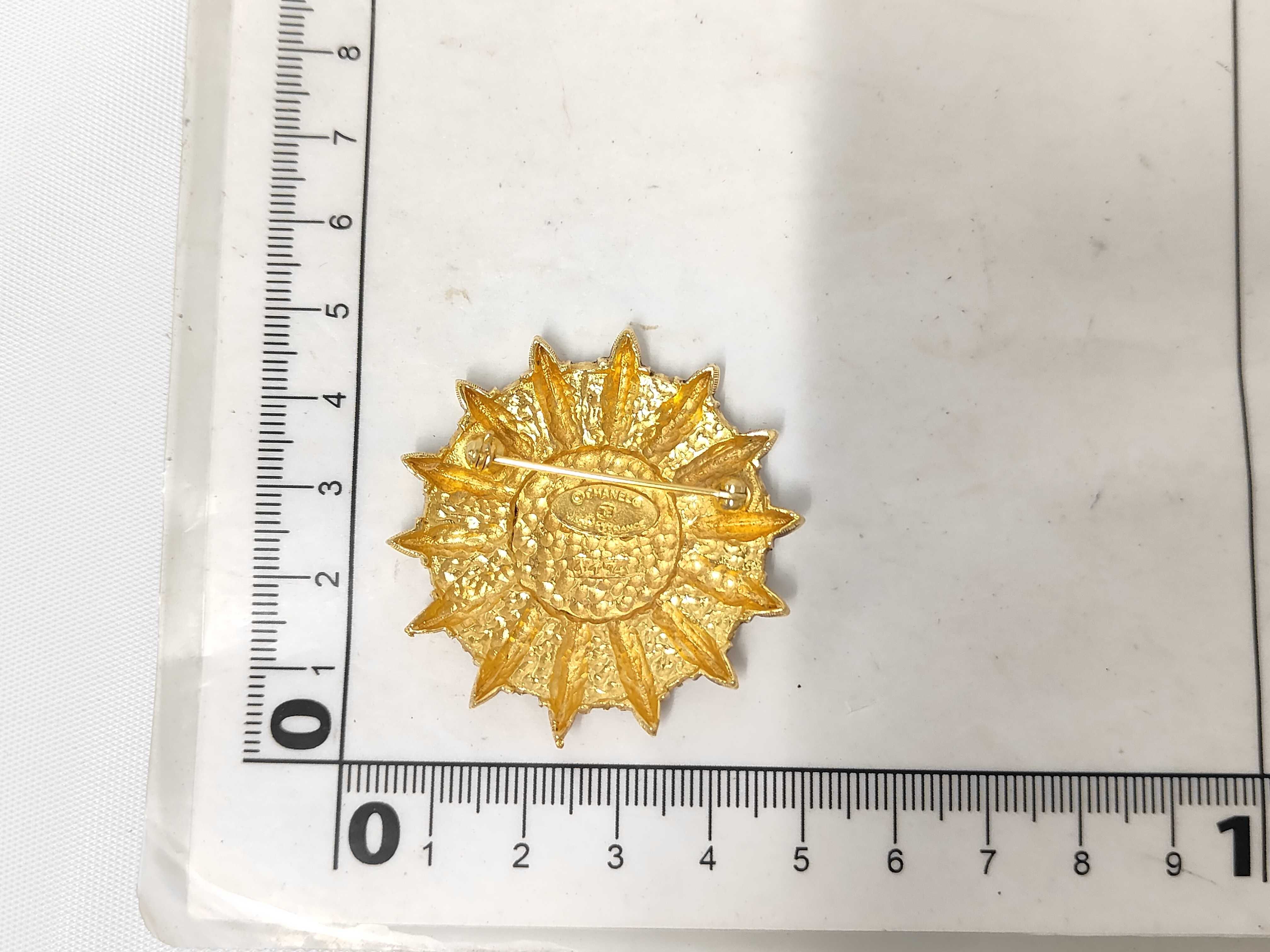 Emblem Coco Mark Brooch, Gold Brooch — view 8