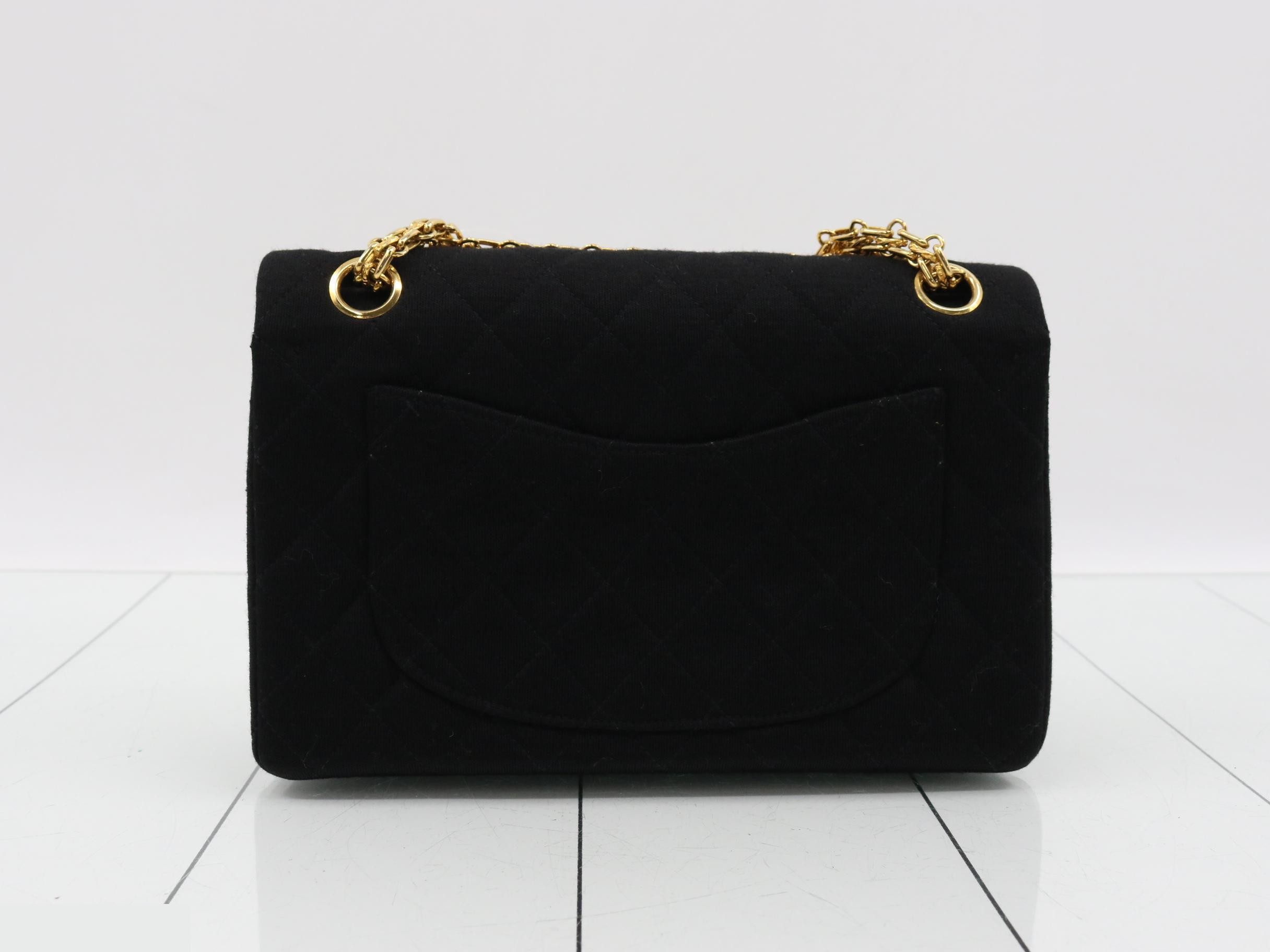 Double flap Matelassé (bag) - Shoulder bag - Black — view 2