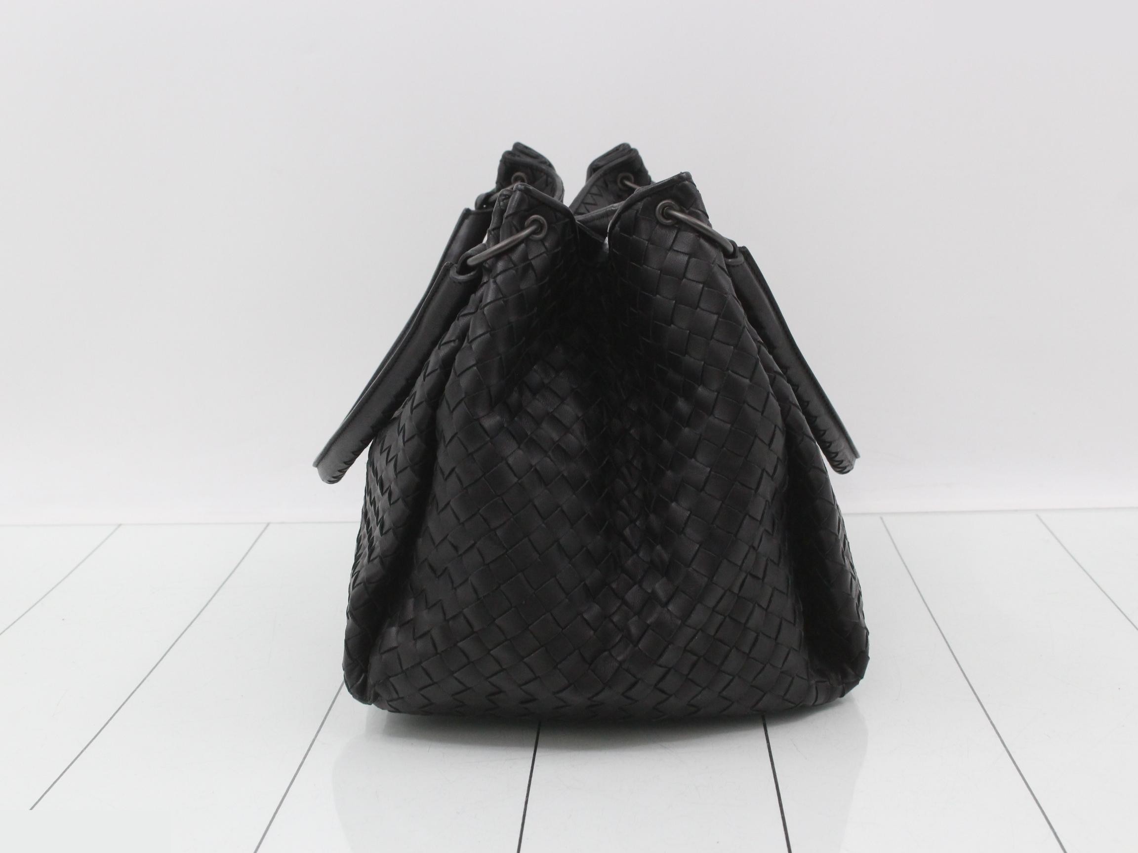 Intrecciato Shoulder Bag, Black — view 4