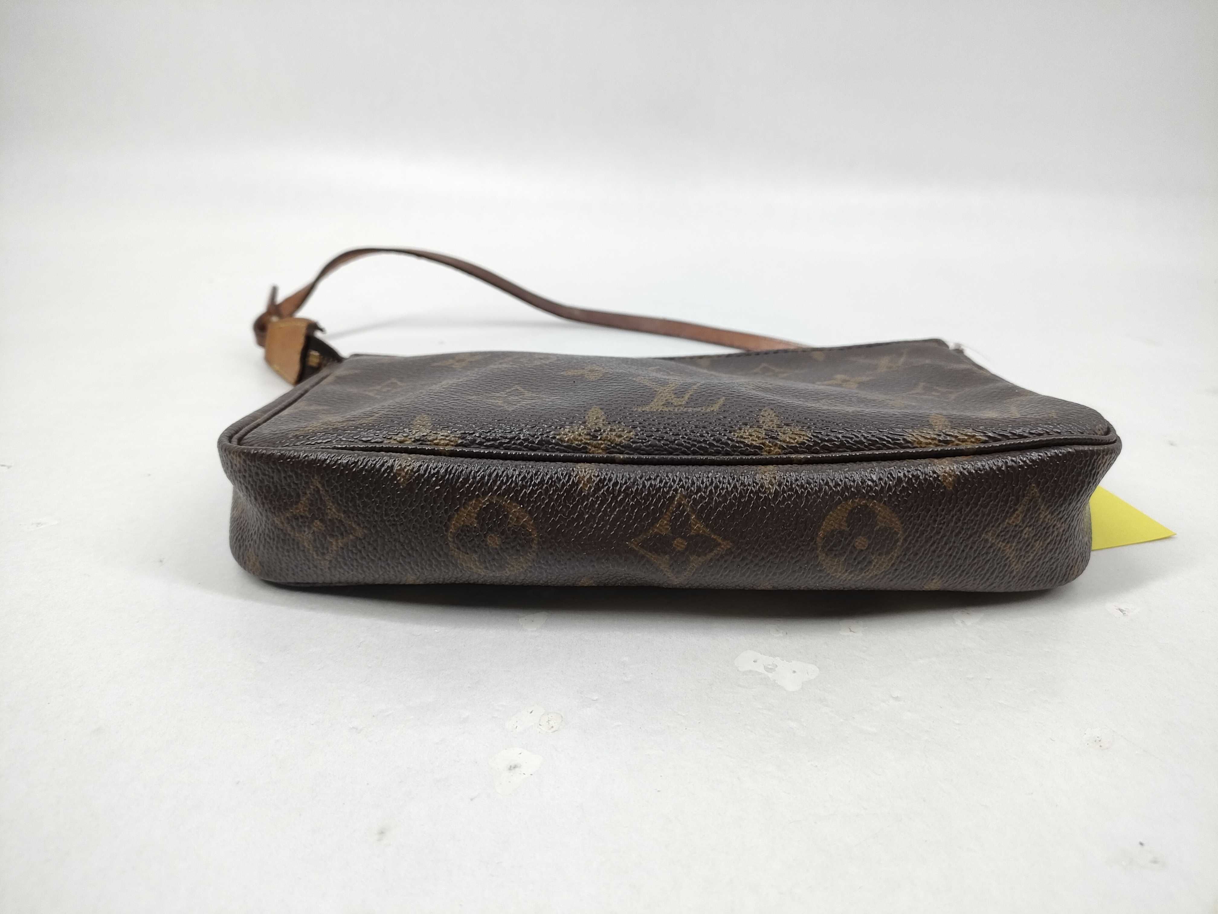 Monogram Accessoires Pouch — view 10