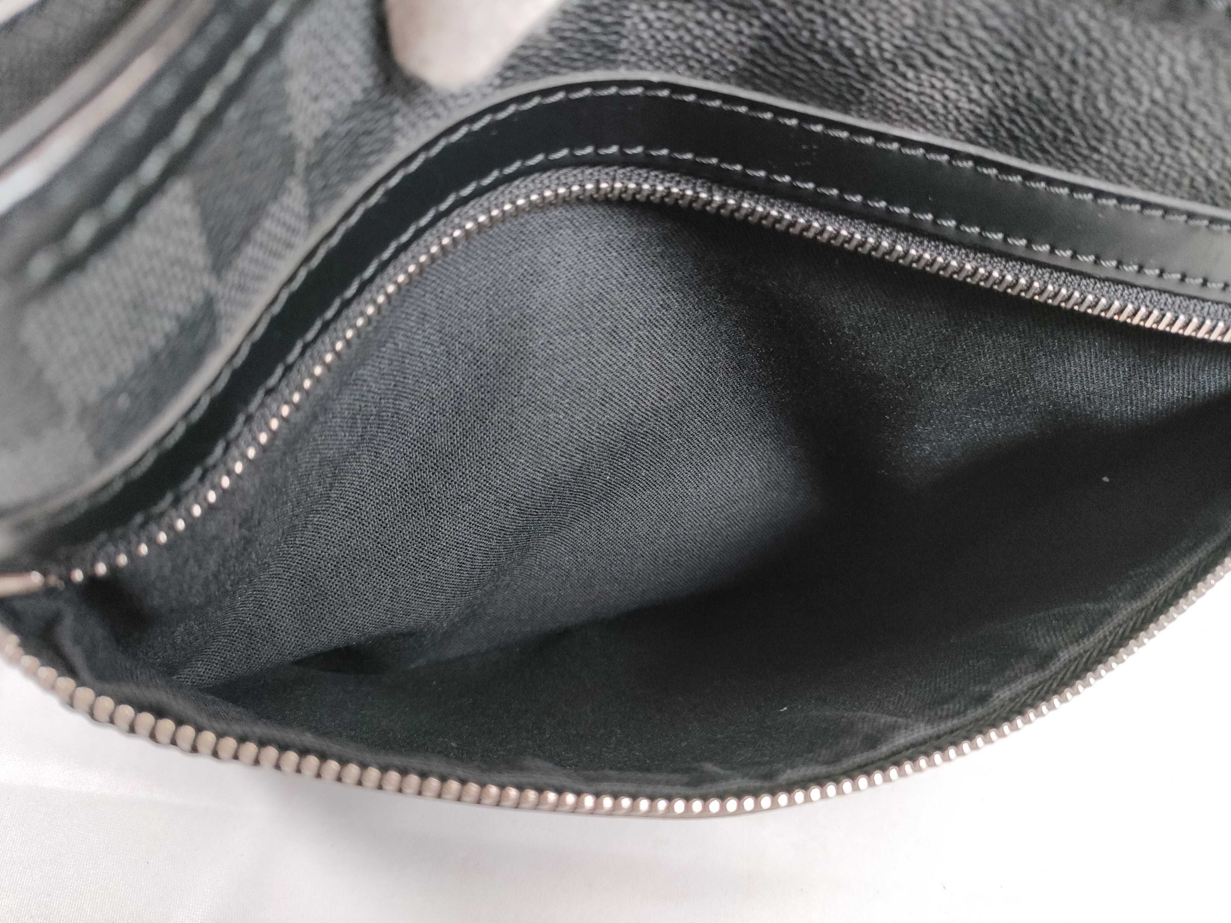 Damier Graphite N58028 Thomas Shoulder Bag — view 15