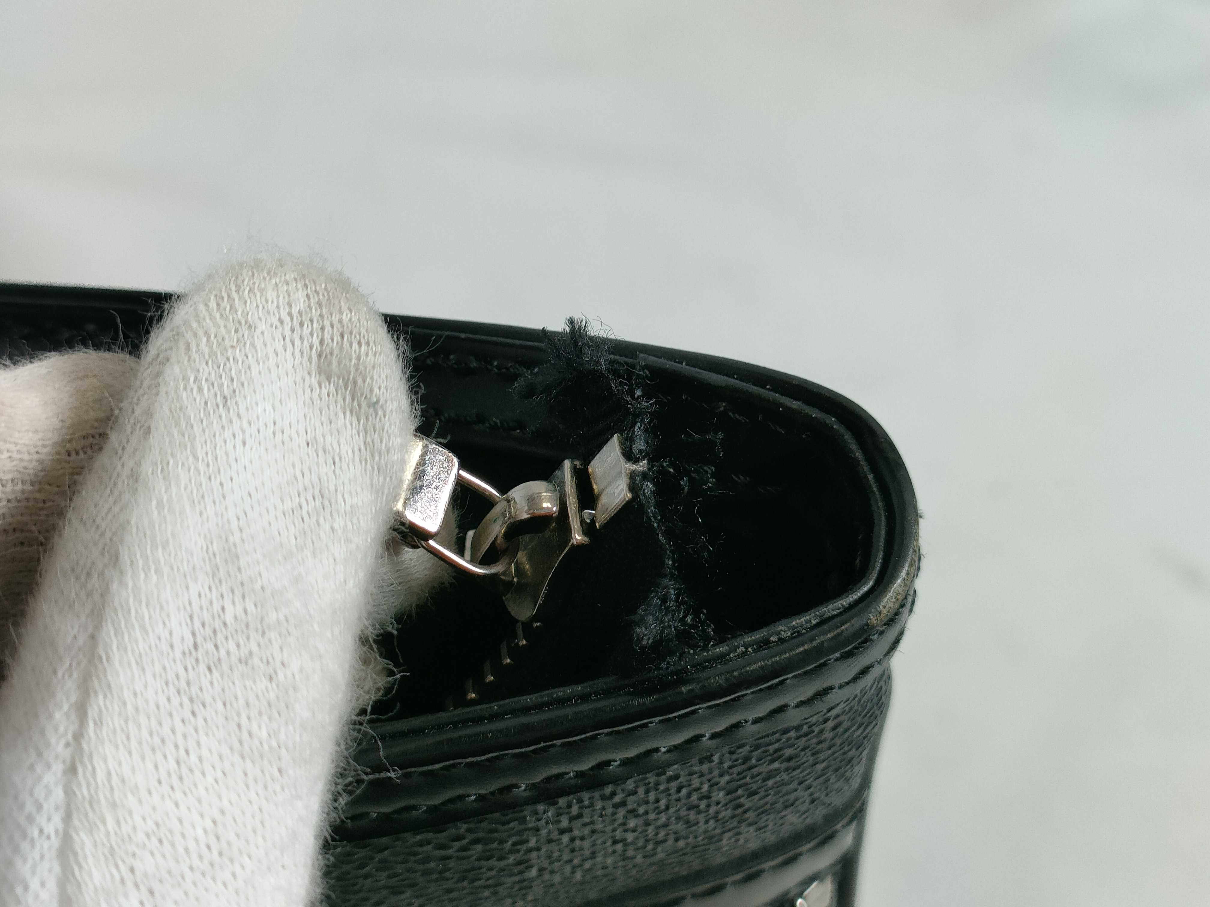 Damier Graphite N58028 Thomas Shoulder Bag — view 10