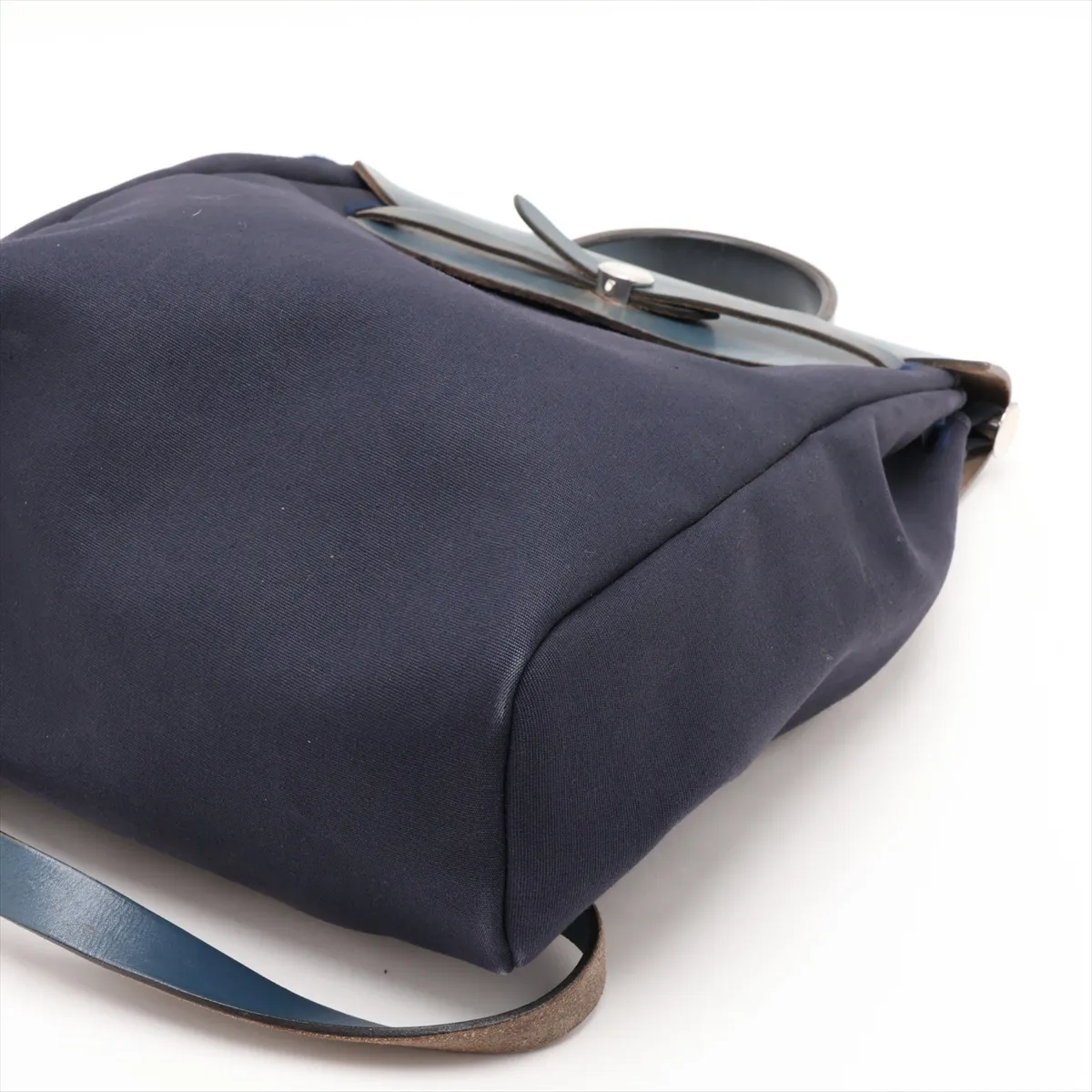 Herbag Ad PM Toile Officier x Vache Hunter Navy x Blue Silver Hardware F: 2002 Clochette strap — view 3