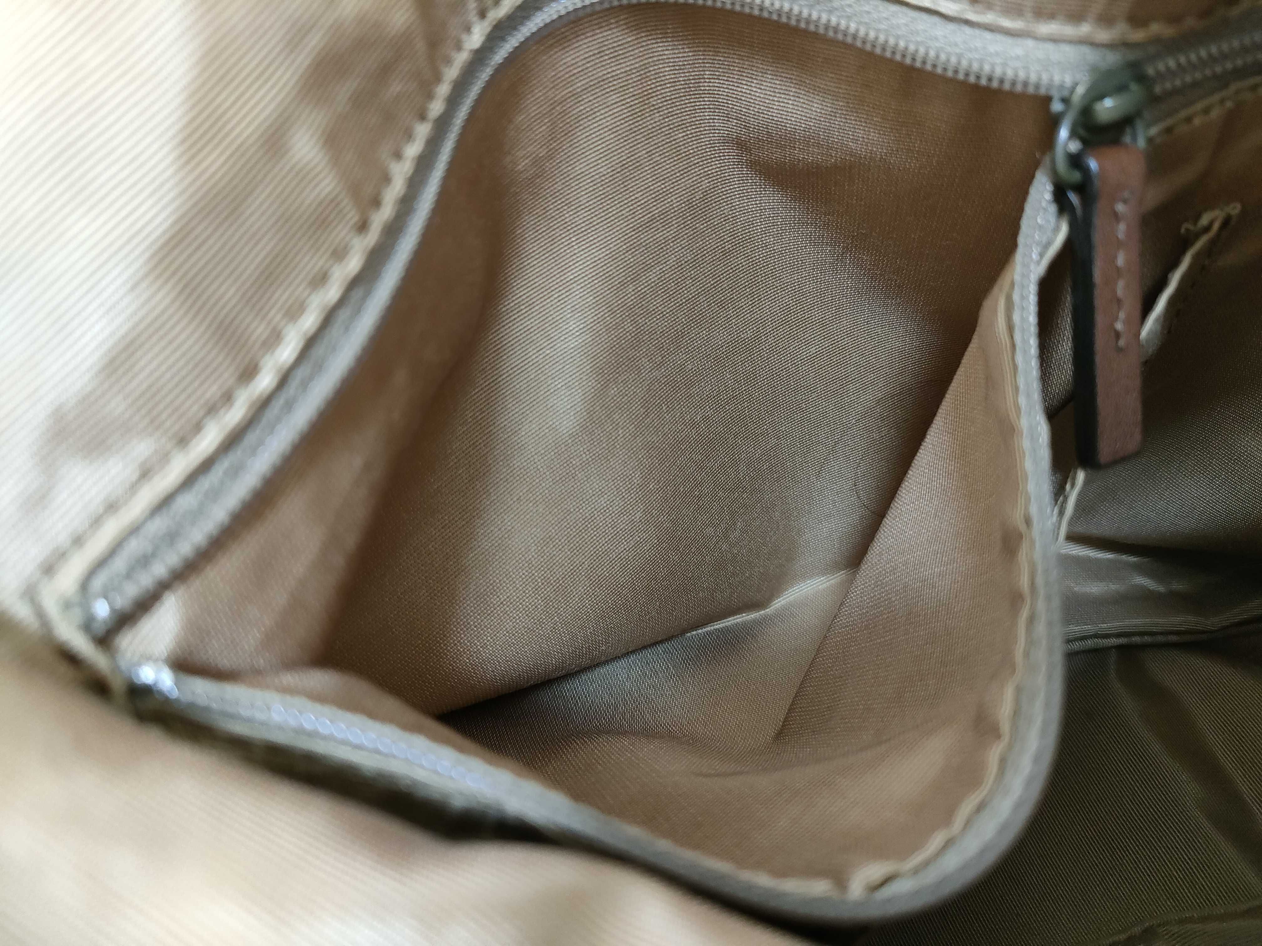 Blue Label Shoulder Bag — view 13