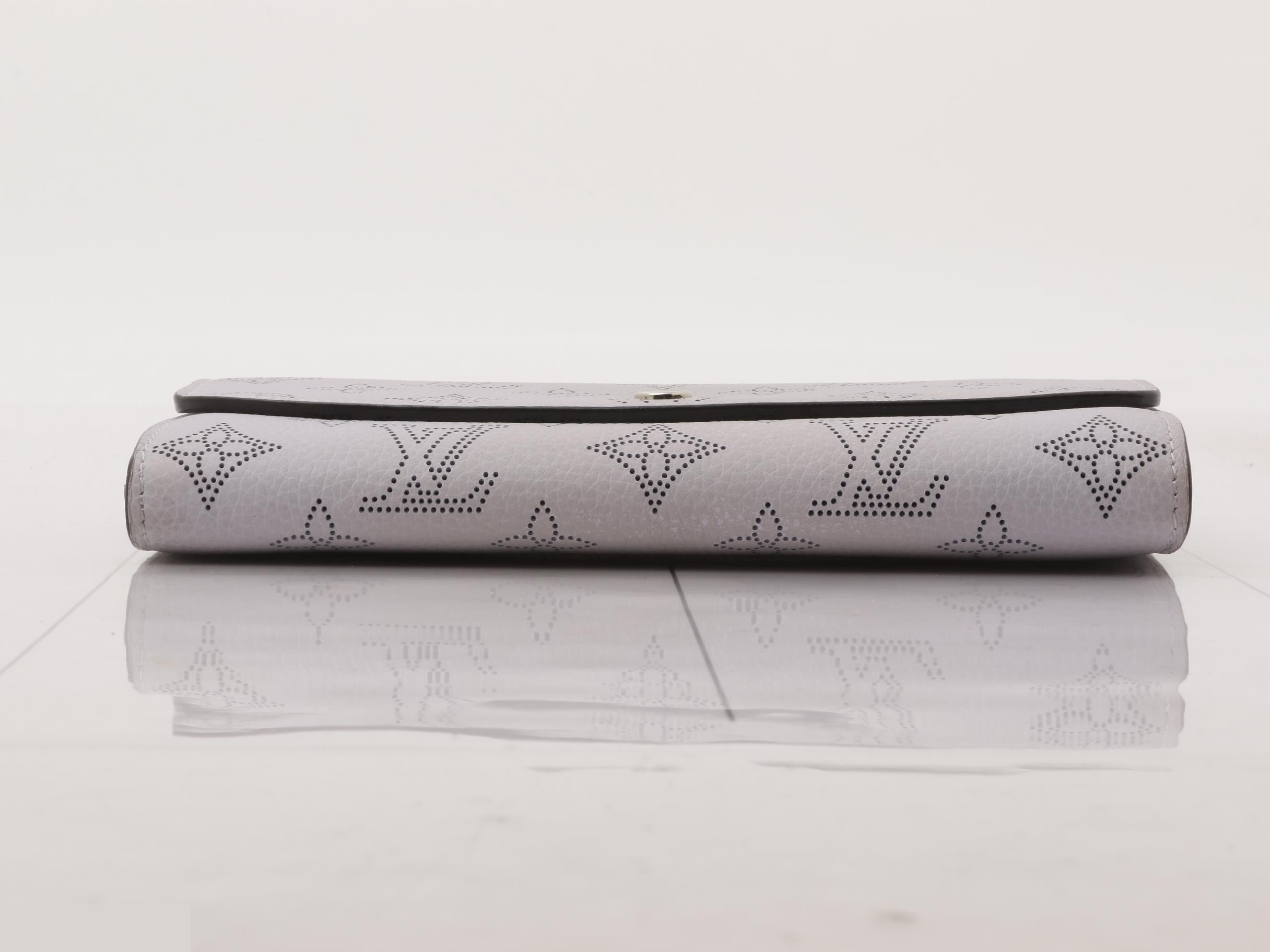 Portefeuille Iris IC chip detected — view 3