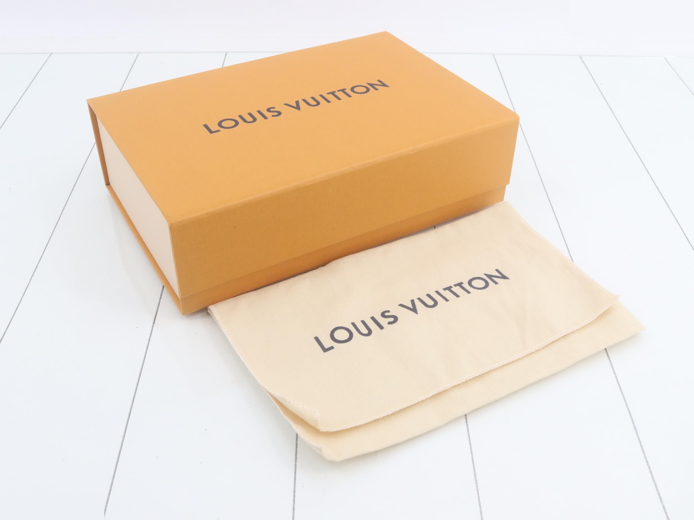 LV Pillow Phone Pouch M81716 — view 7