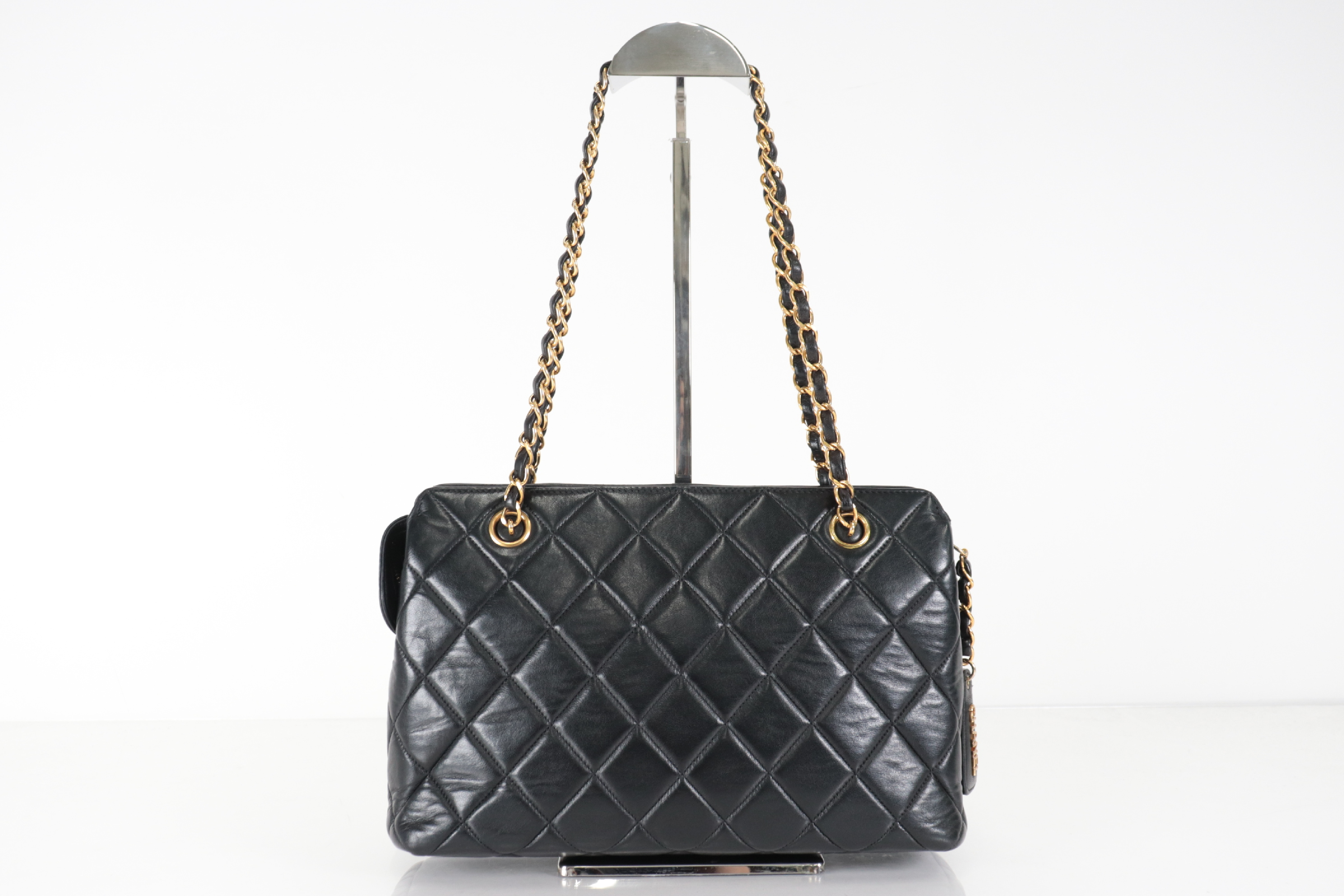 Matelassé Lambskin Chain Tote Bag
