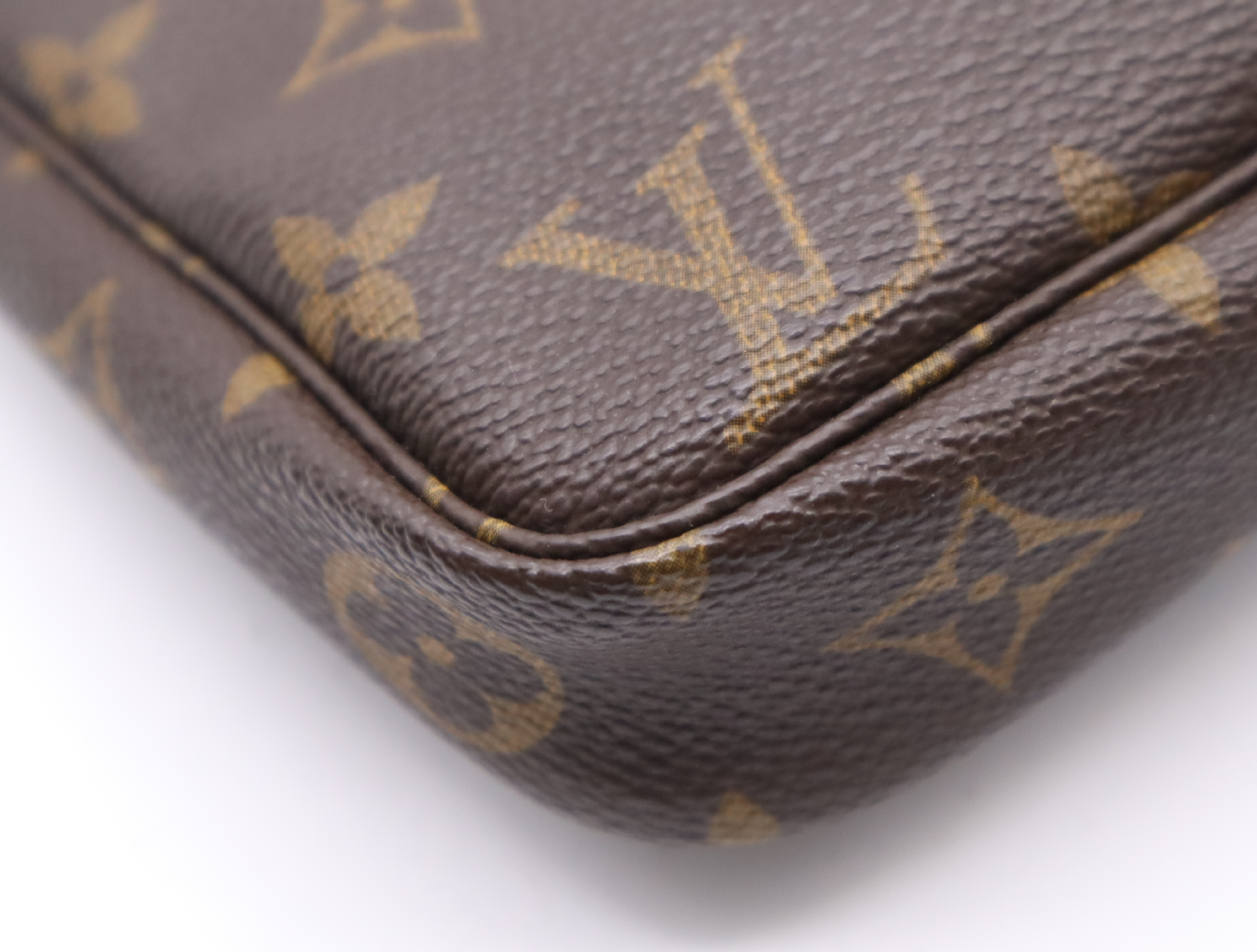 M51980 Monogram Pochette Accessoires Pouch — view 6