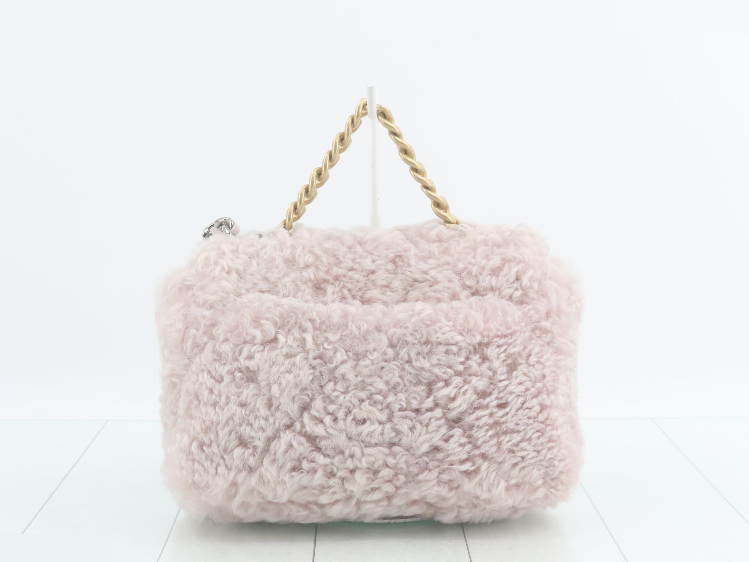 19 Shearling Boa Chain Shoulder Bag — view 2
