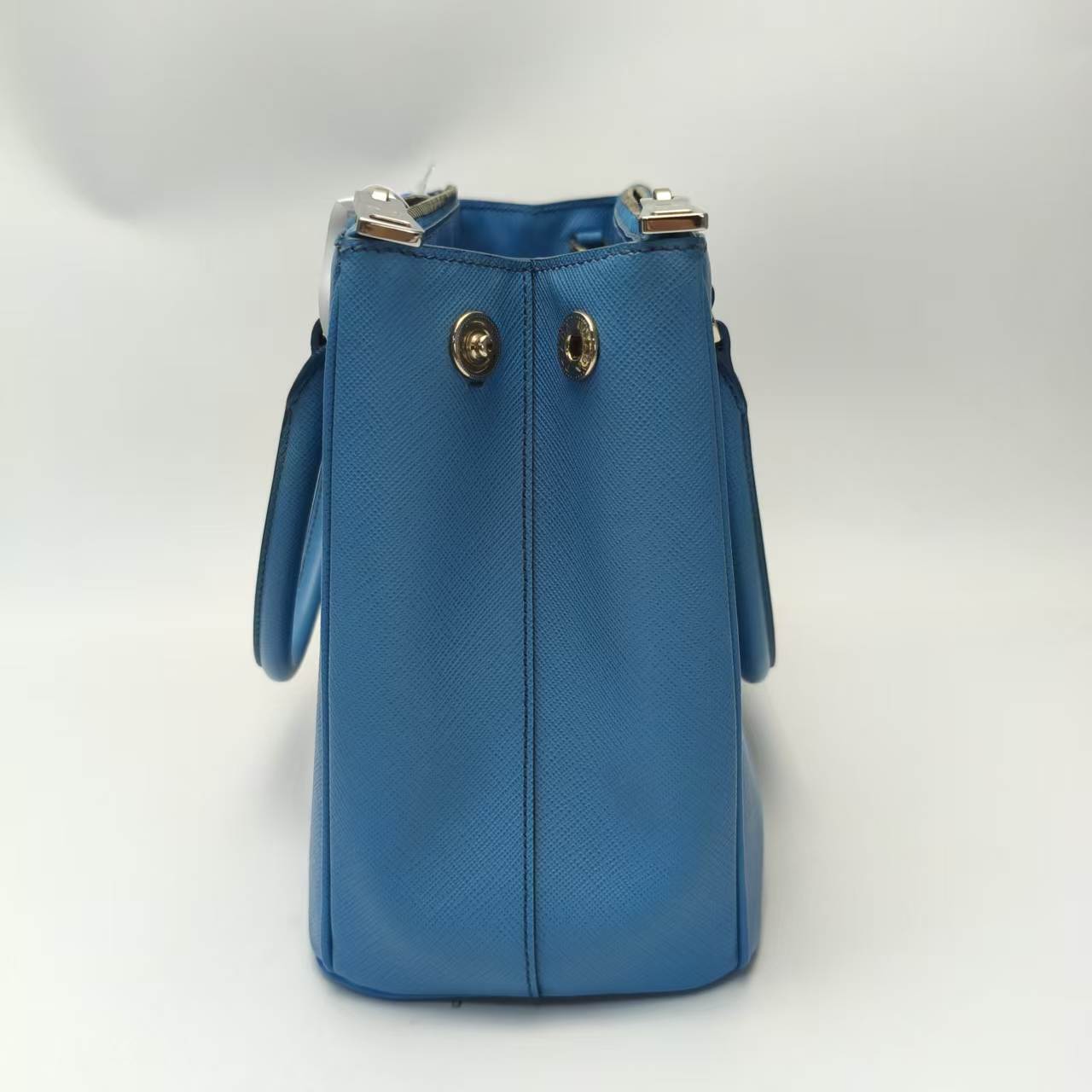 【*Shipped from: China*】PRADA Leather Shoulder Bag — view 4