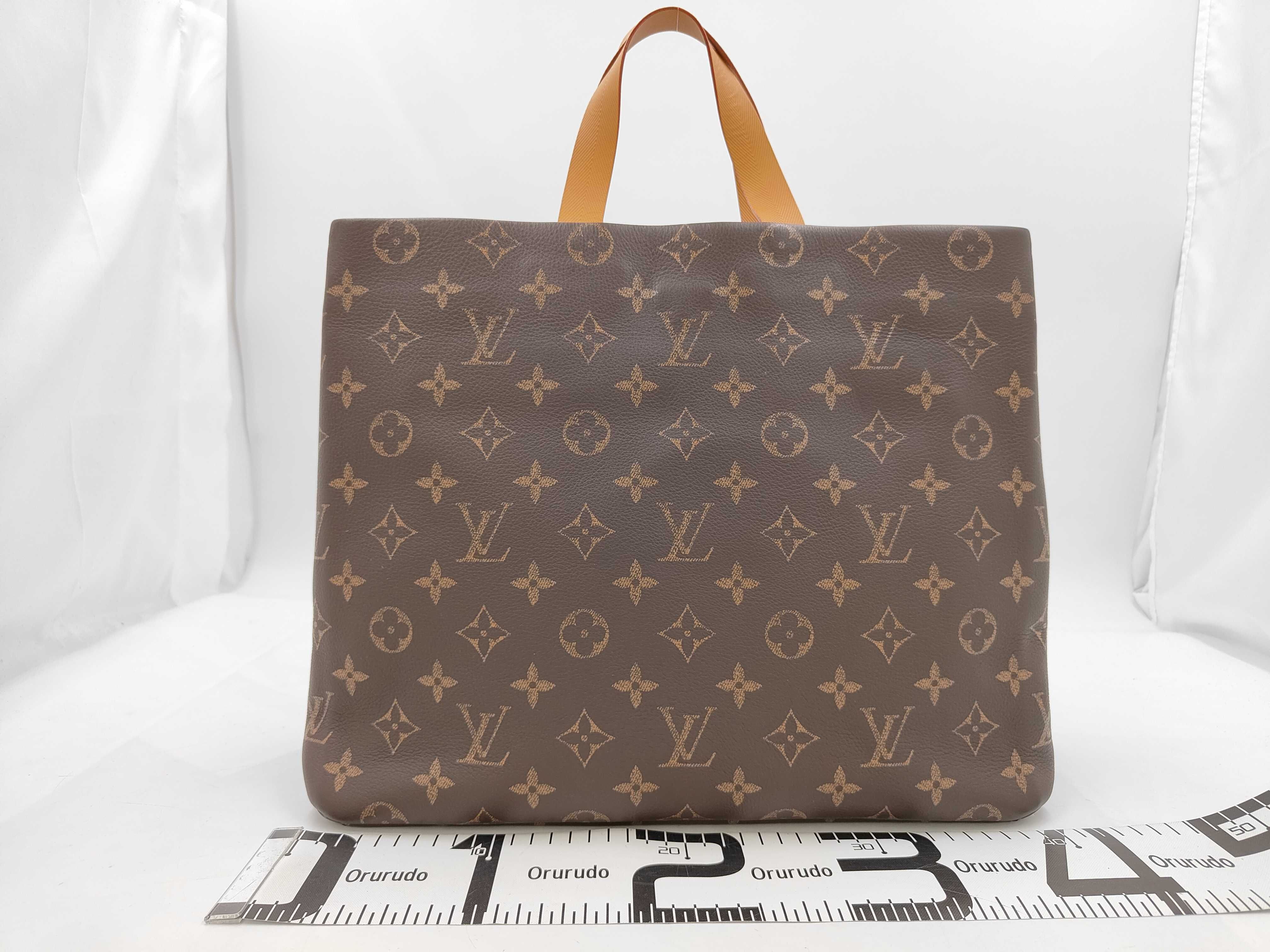 Monogram Shopper Tote MM M13928 Handbag — view 2