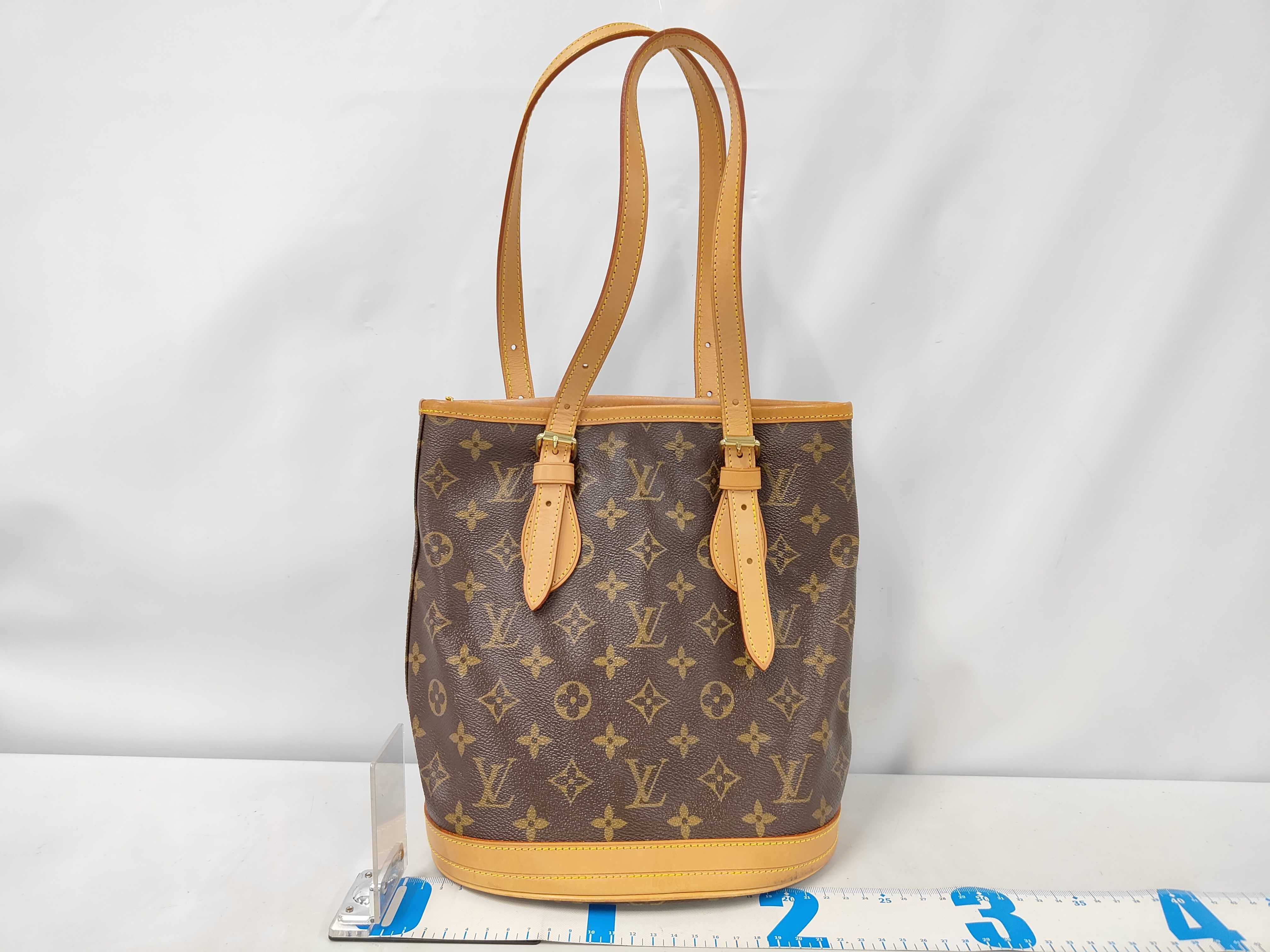 Monogram Bucket PM M42238 Tote Bag — view 2