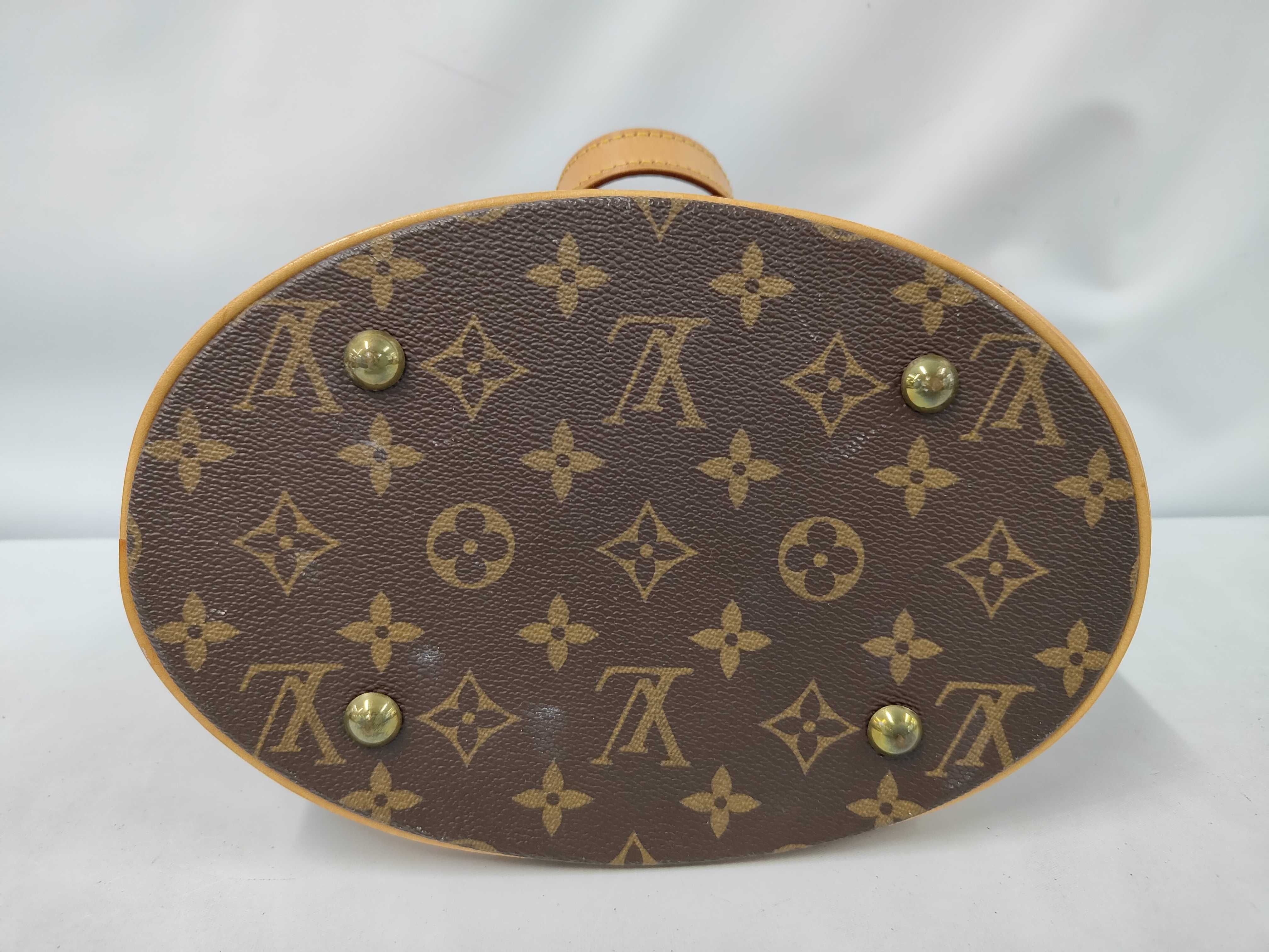 Monogram Bucket PM M42238 Tote Bag — view 3