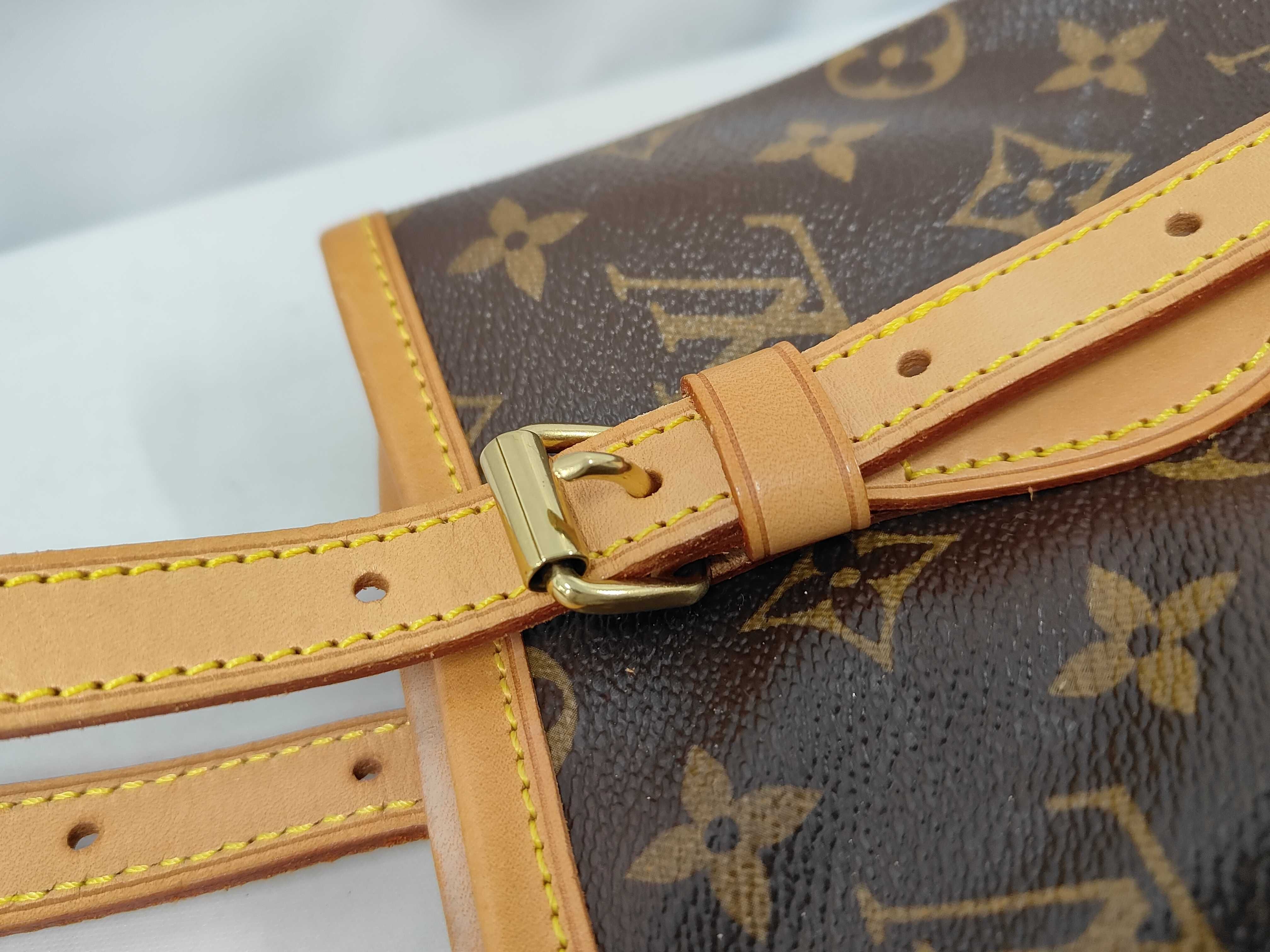 Monogram Bucket PM M42238 Tote Bag — view 6