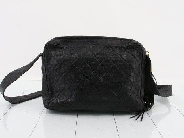 Bijou Matelassé Lambskin Black Fringe Chain Shoulder Bag Gold Hardware Seal — view 2