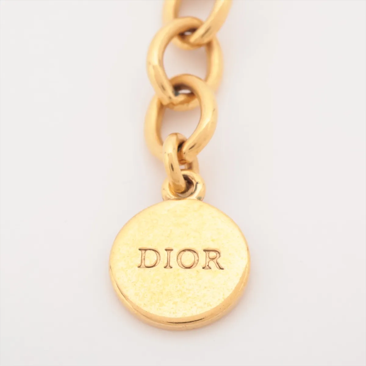 30 Montaigne necklace, GP gold. Shows signs of wear, — view 4