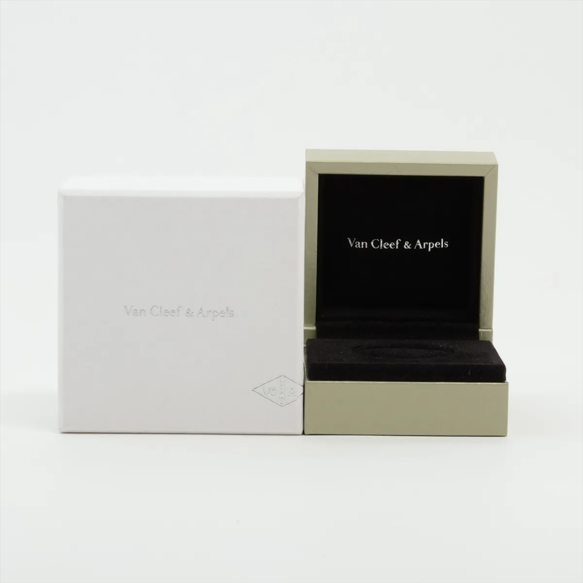 Perlee Ring, 750 (WG), 4.1g, Size 56, JB081694, Plating peeling. — view 4