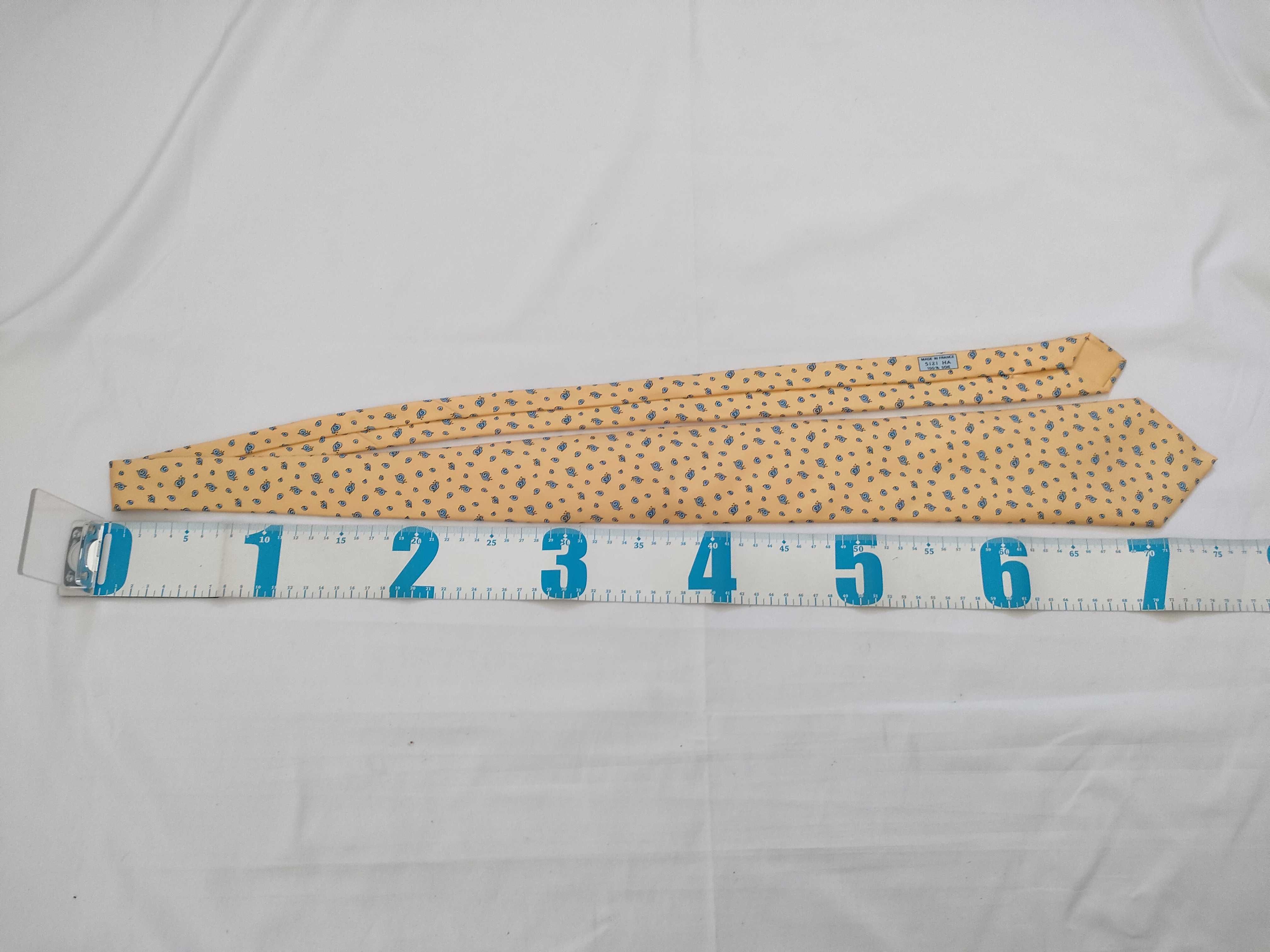 silk tie with box, other accessories. — view 3