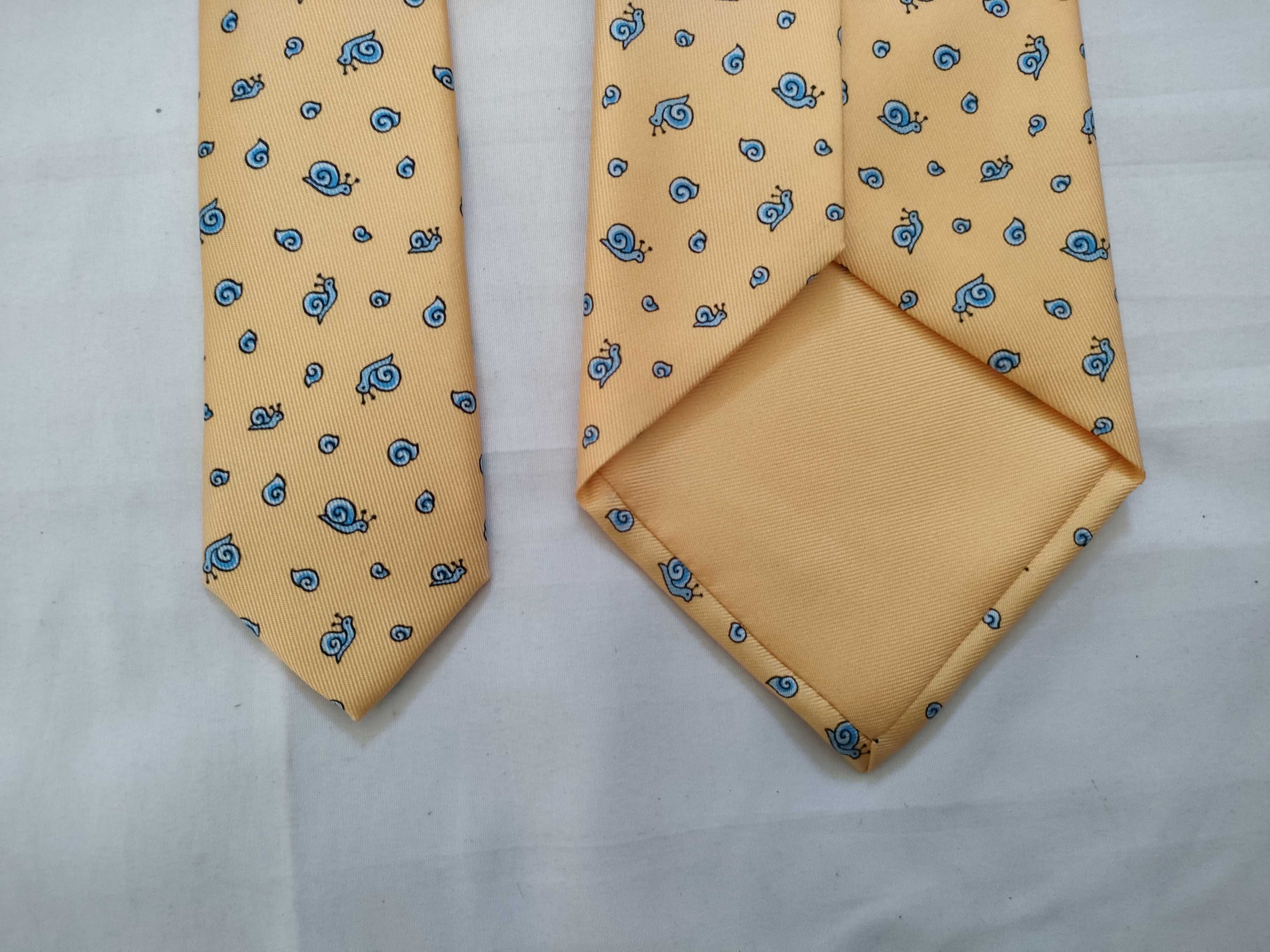 silk tie with box, other accessories. — view 6