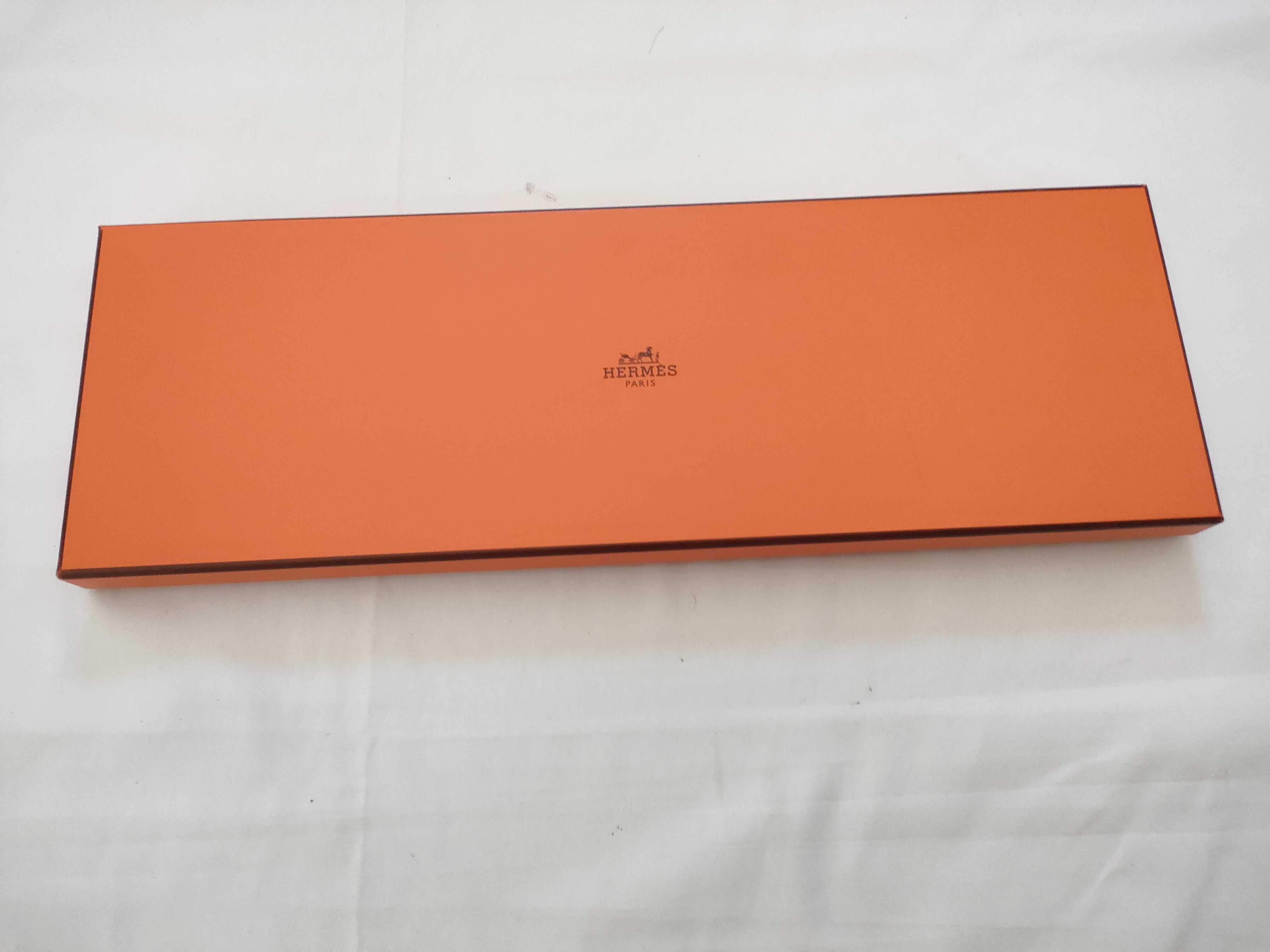 silk tie with box, other accessories. — view 10