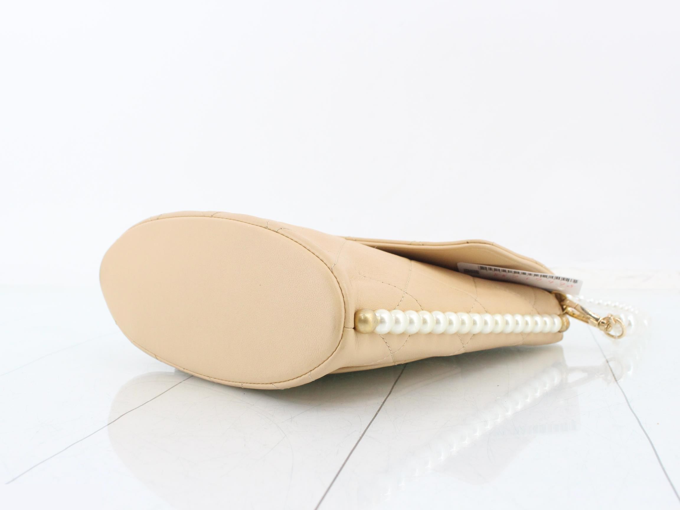 Matelassé Coco Mark Pearl Chain Shoulder Bag — view 6
