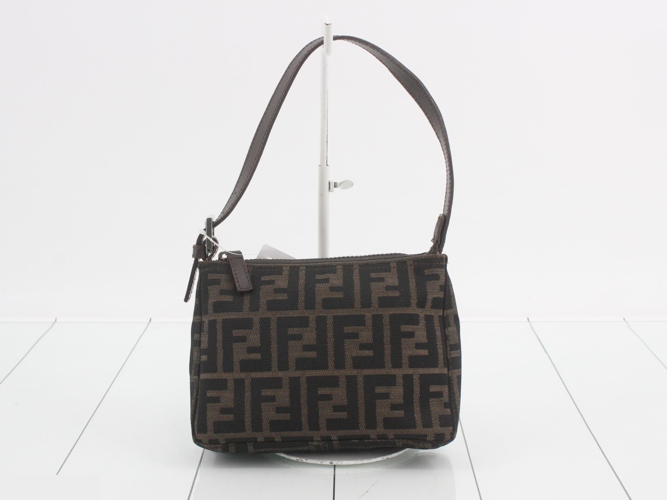 Brown W19 H23 D6