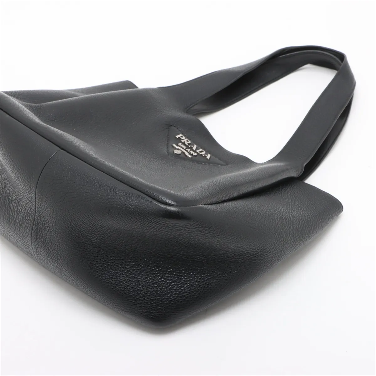 Vitello Dino Leather Handbag Black — view 3