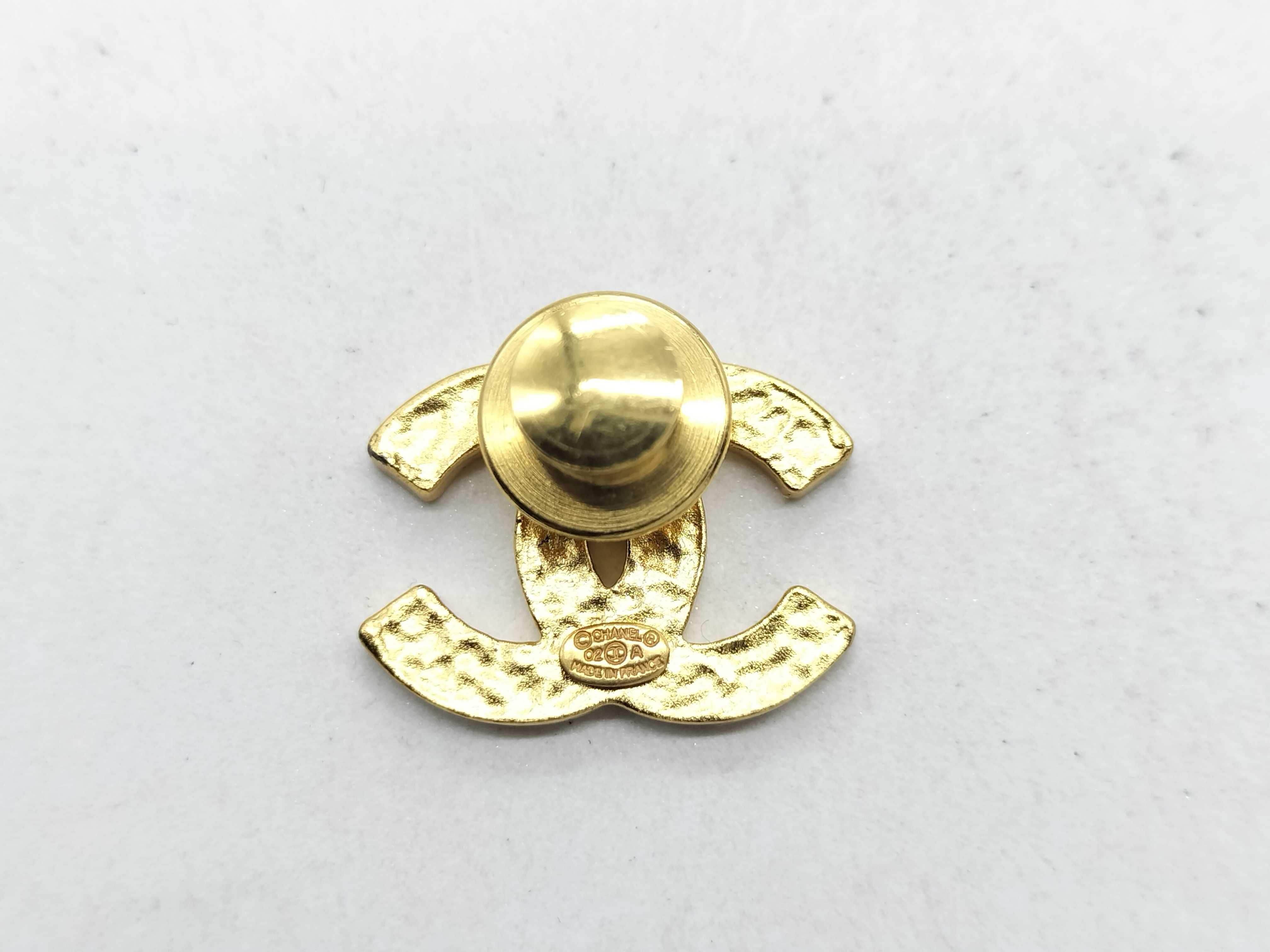 02A Coco Pin Brooch — view 2