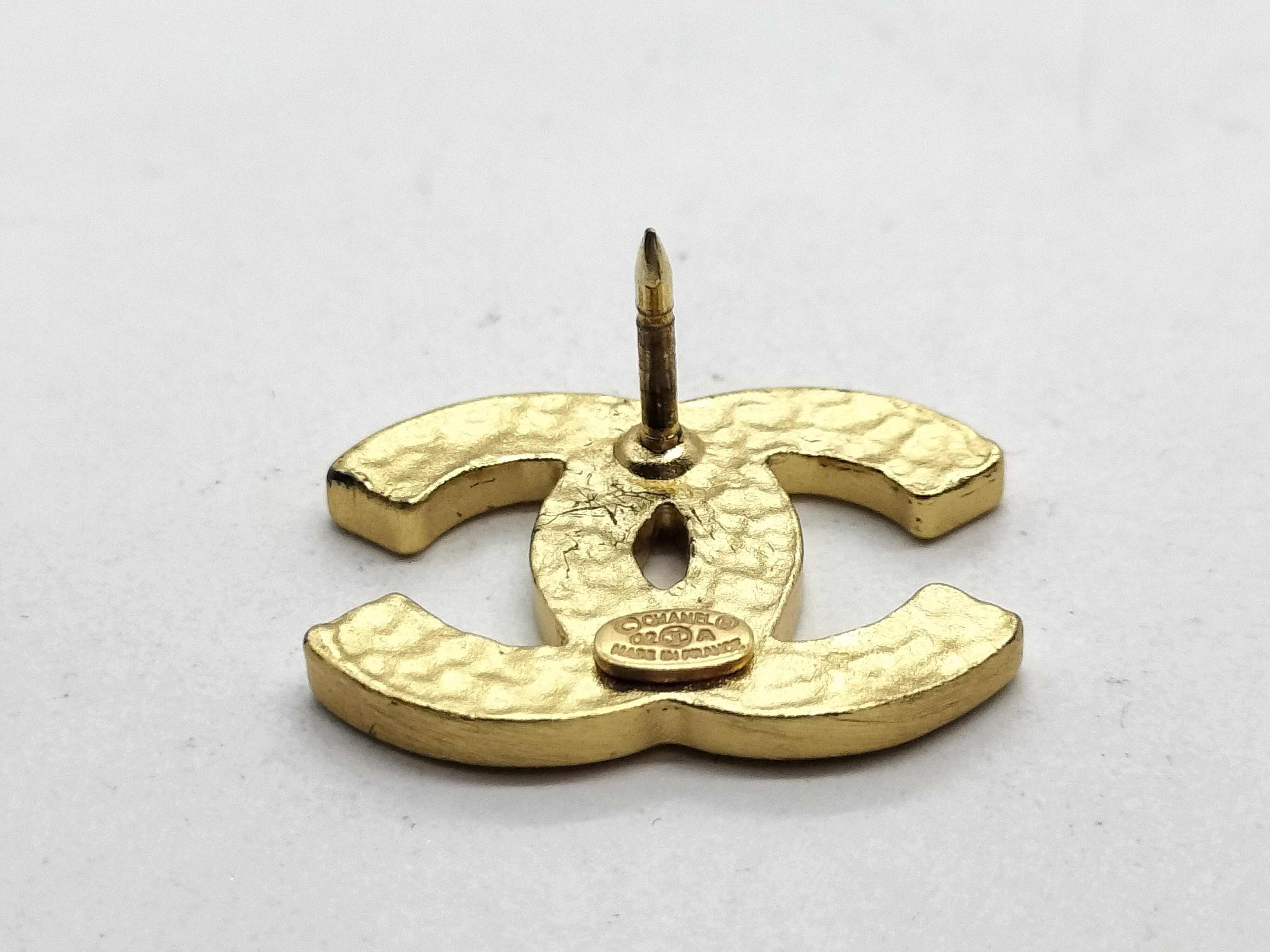 02A Coco Pin Brooch — view 5
