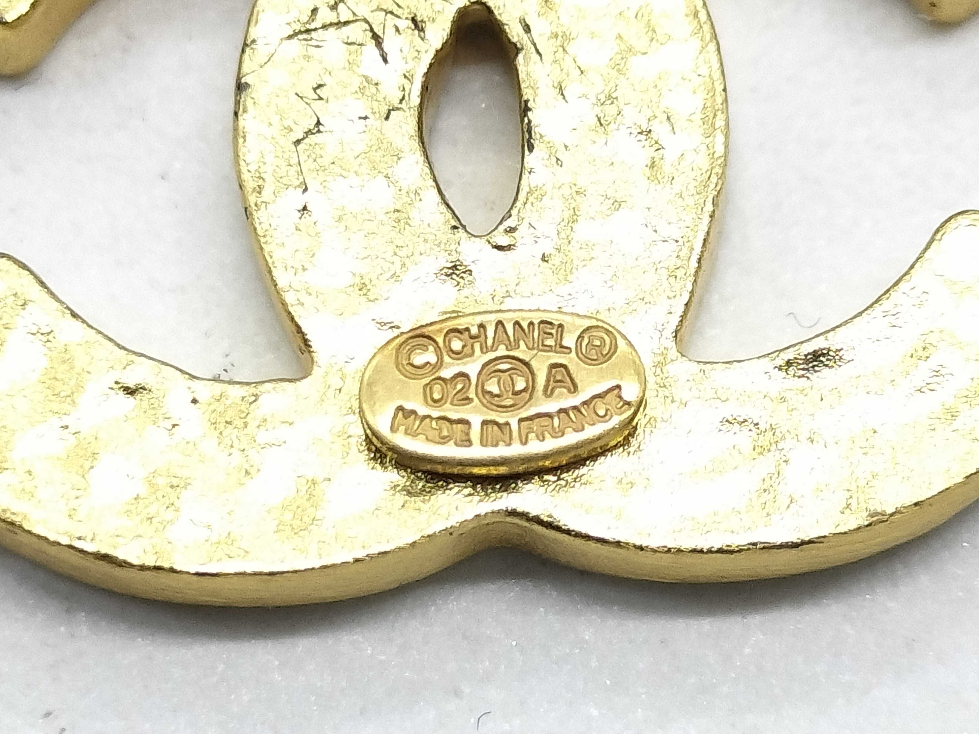 02A Coco Pin Brooch — view 6