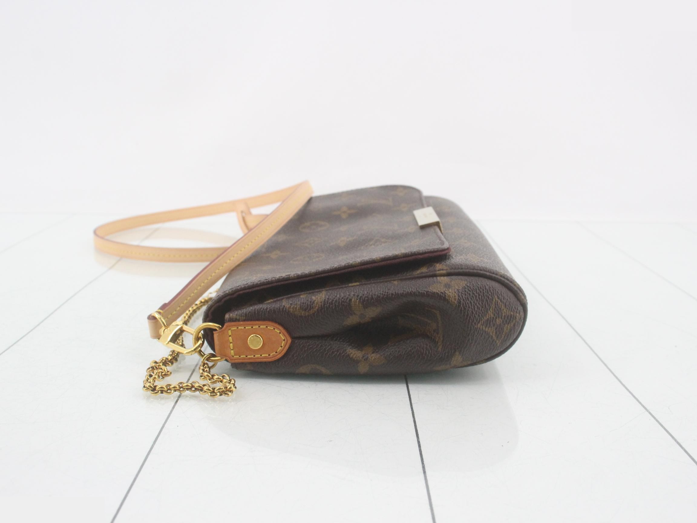 Monogram Favorite MM 2-Way Shoulder Bag — view 4